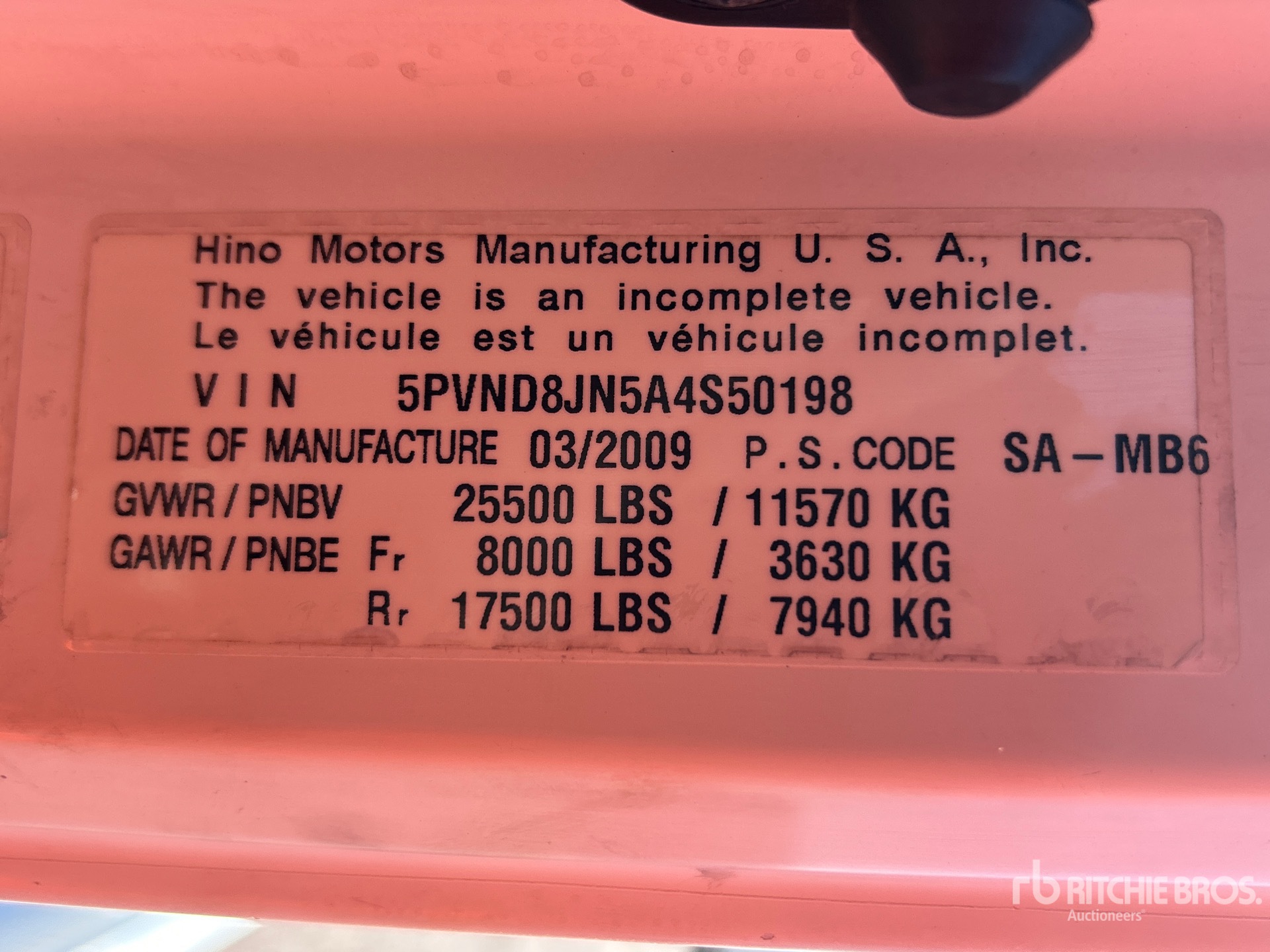 2010 Hino 238