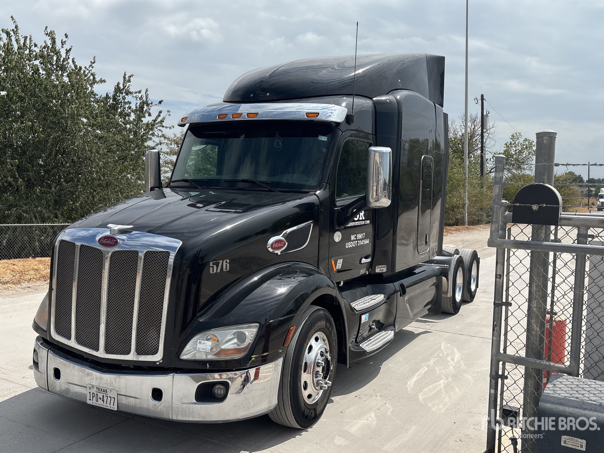 2017 Peterbilt 579
