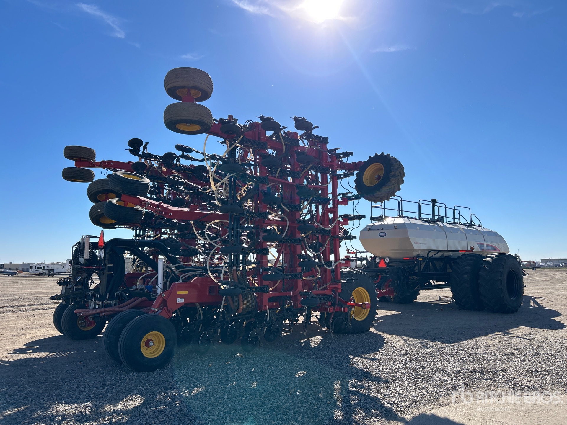 2021 Bourgault 3335 QDA