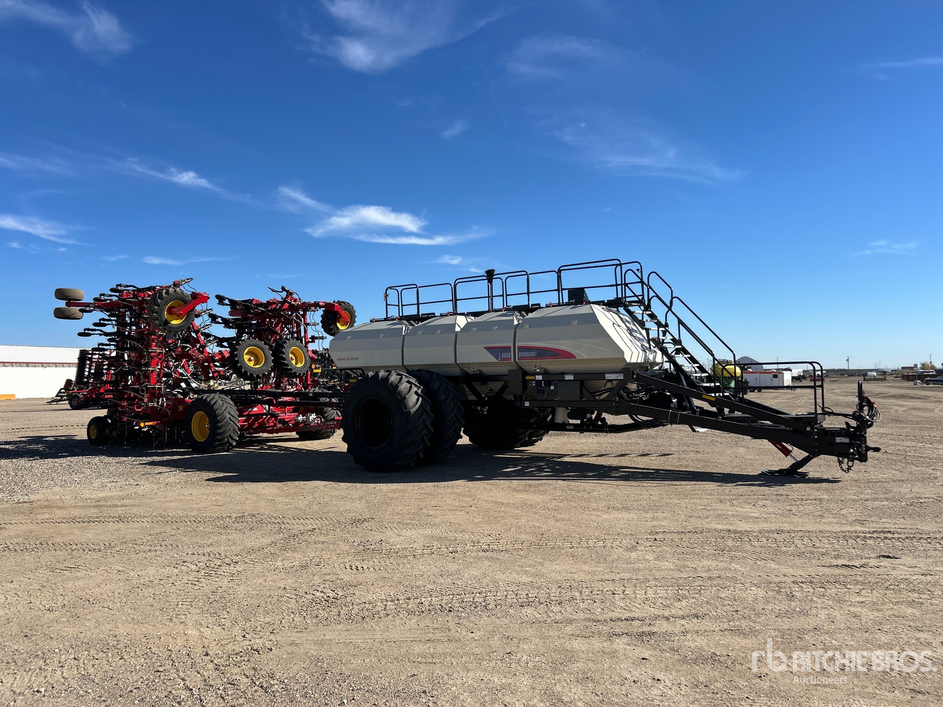 2021 Bourgault 3335 QDA