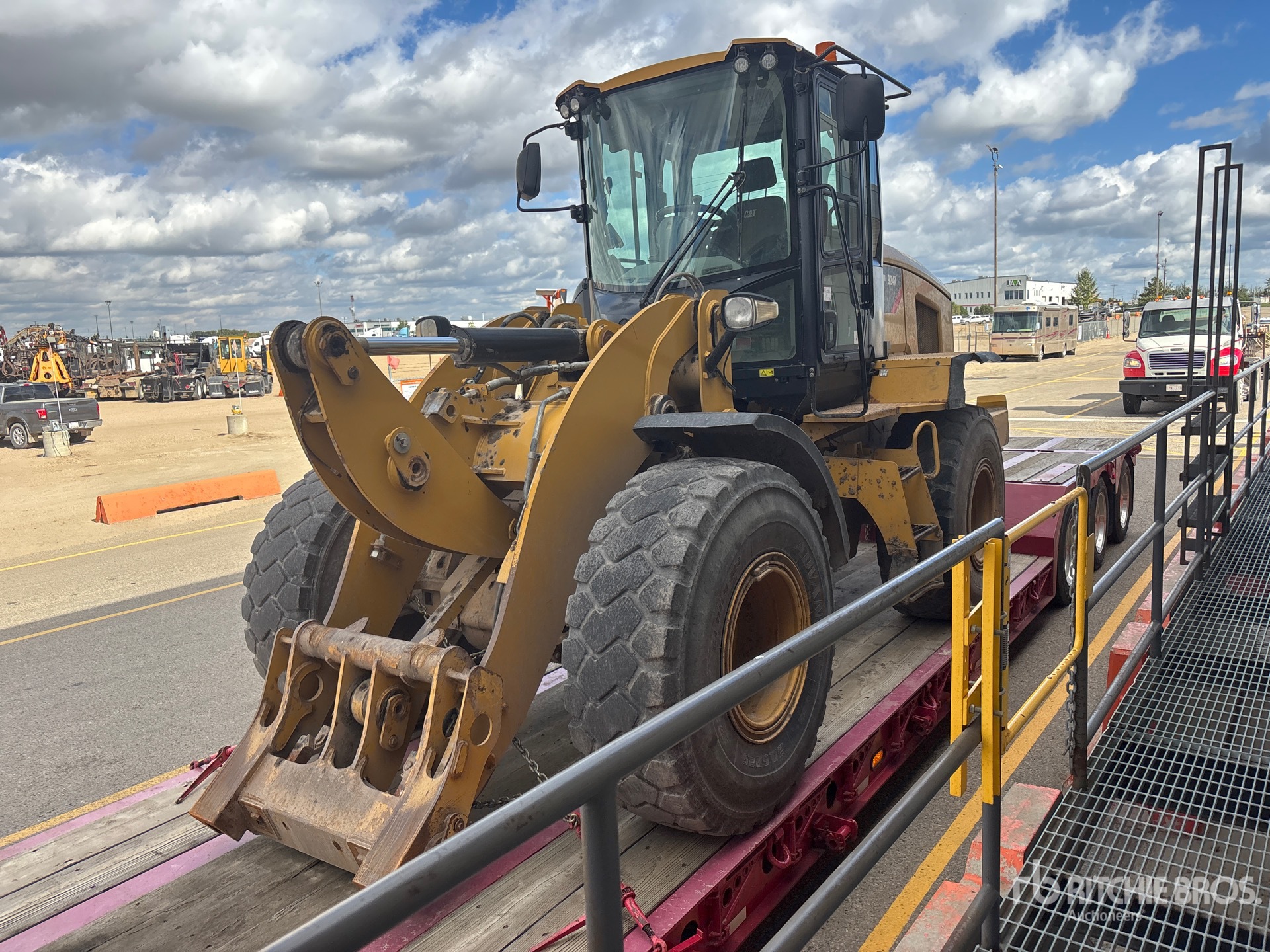 Photo of 2022 Caterpillar 924