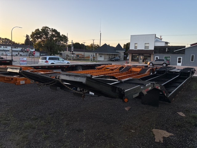 2005 Delavan Lowboy T/A Open Car Carrier Trailer