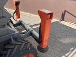 Chassis with Outriggers / Stabilizers