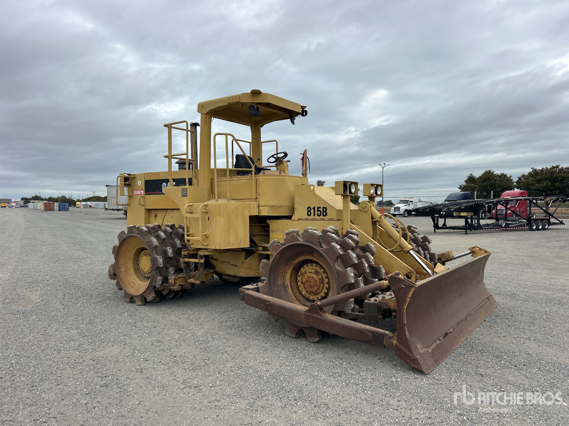1988 Caterpillar 815B