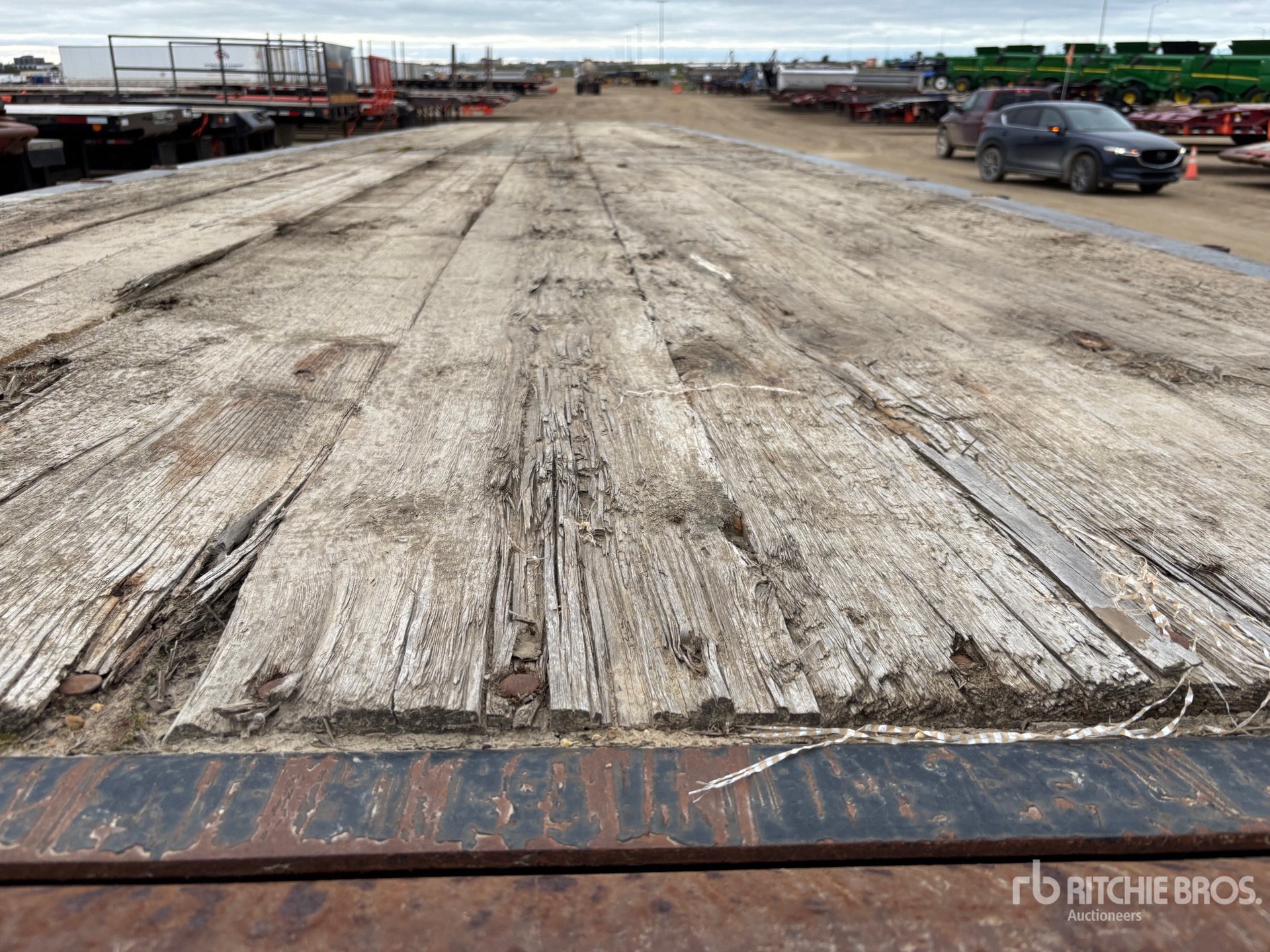 1980 Scona 44 FT T/A FLATBED