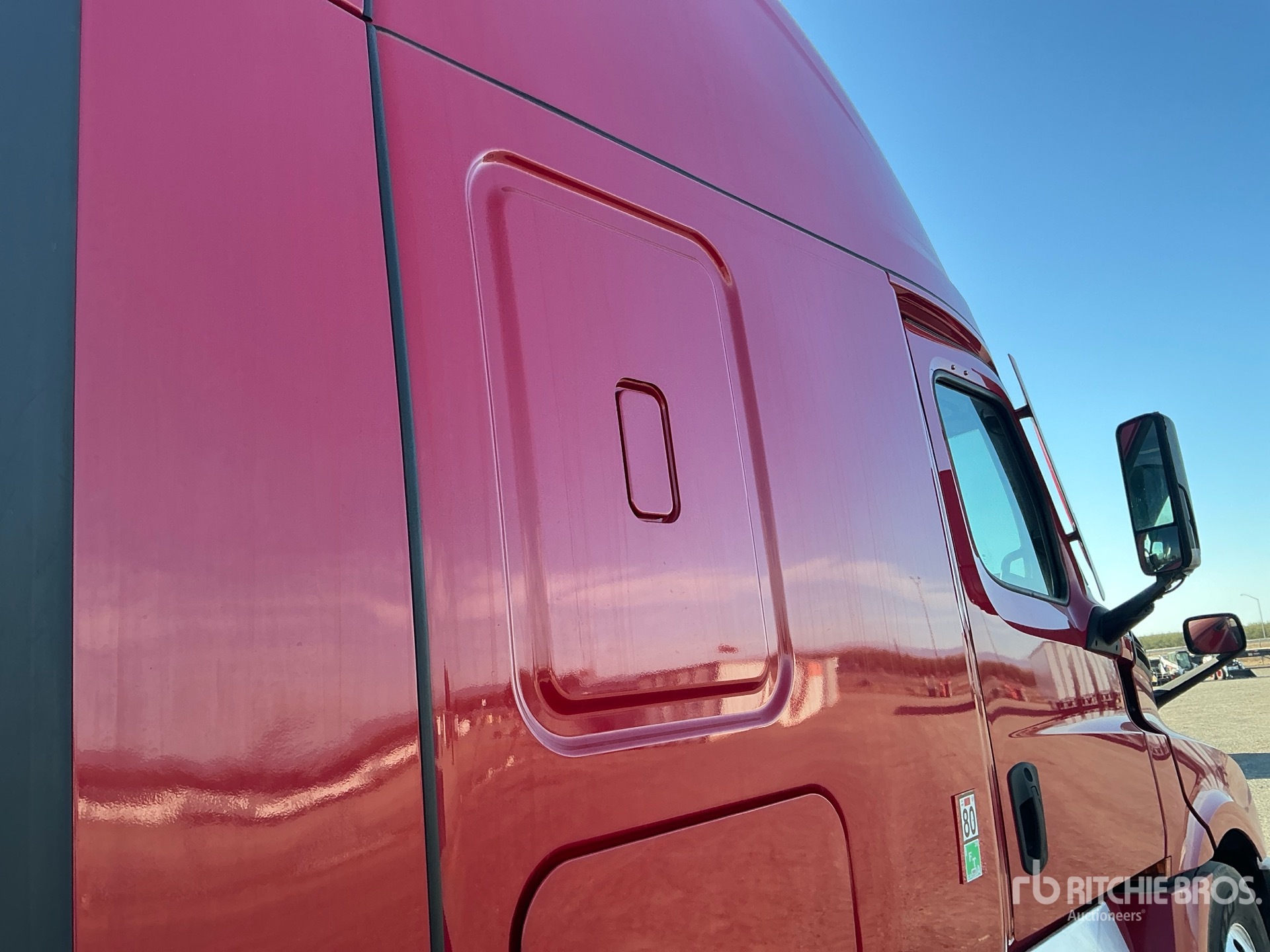 2022 Freightliner CASCADIA 126