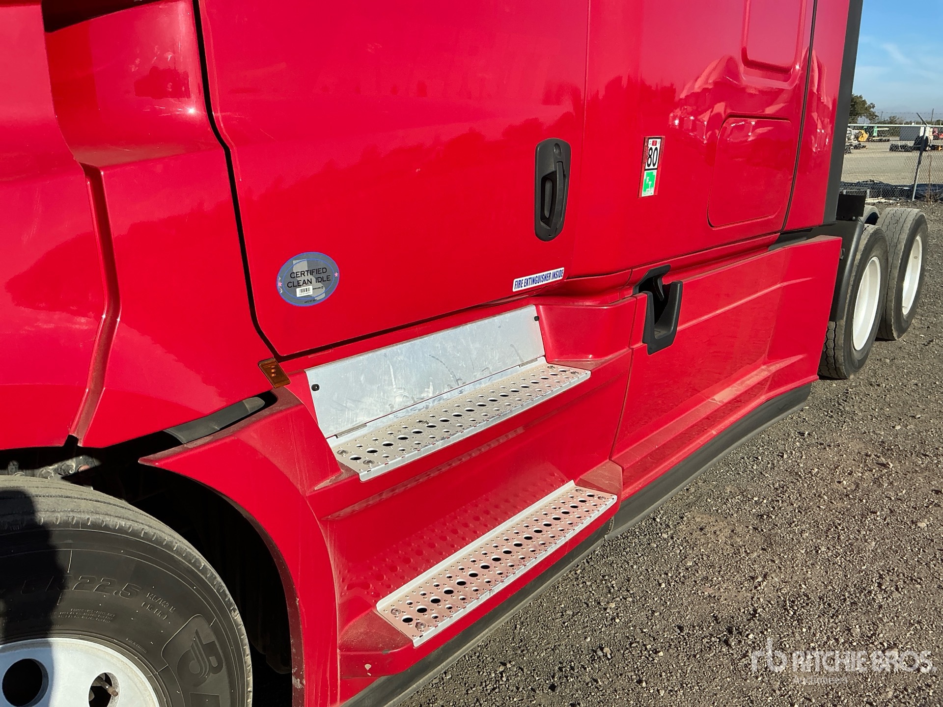2022 Freightliner CASCADIA 126