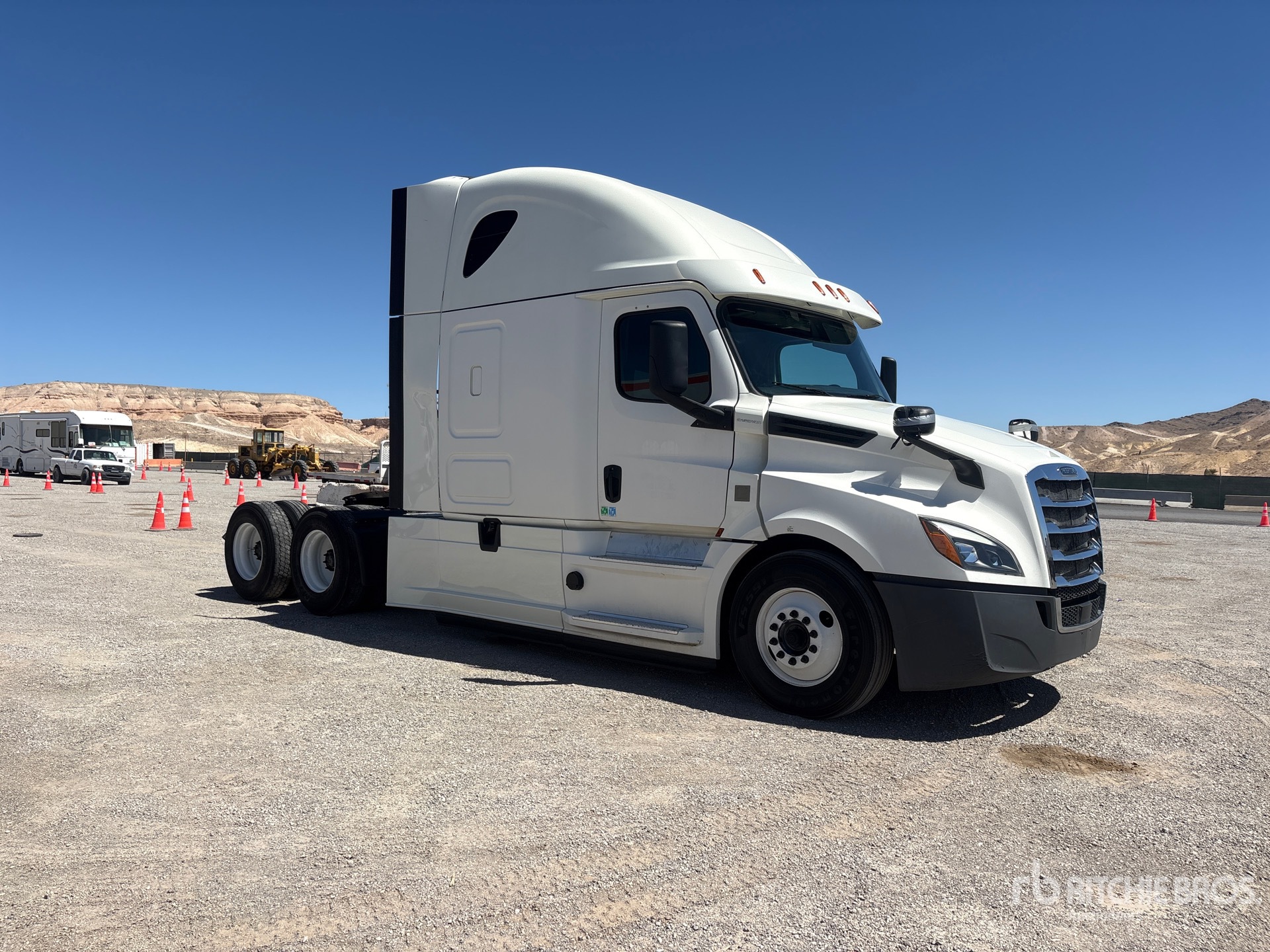 2018 Freightliner CASCADIA 126