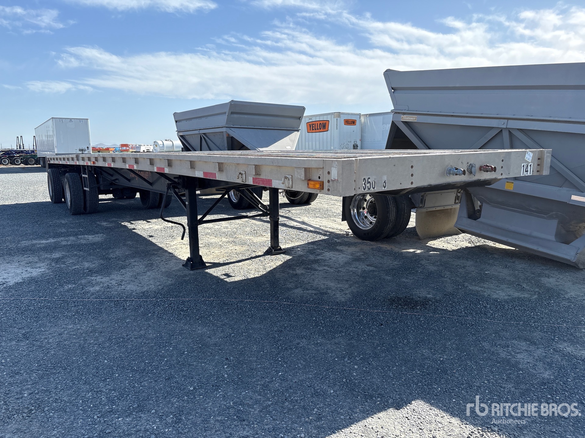 1989 Wilson 45 FT T/A SPREAD AXLE
