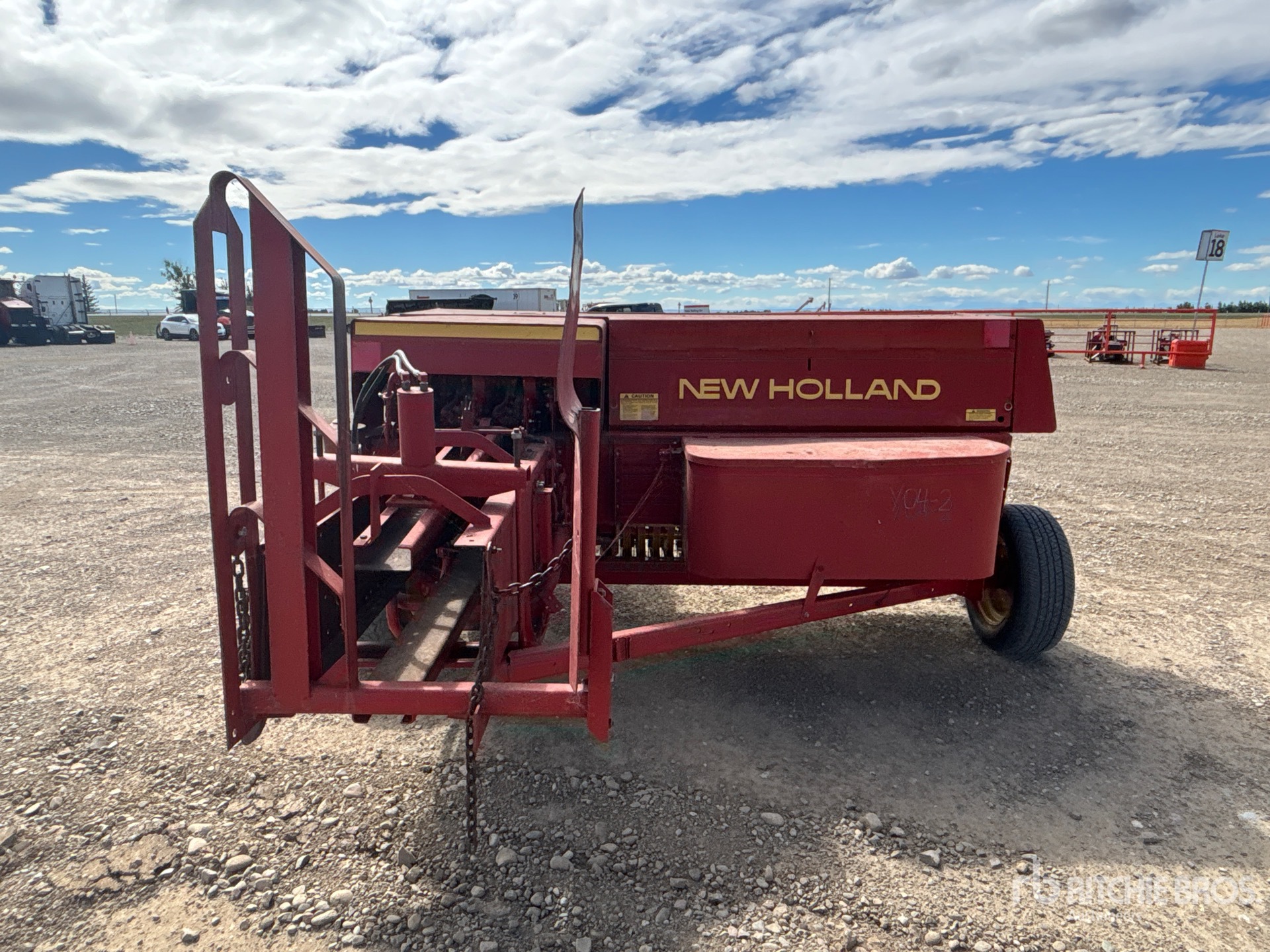 1987 New Holland 326