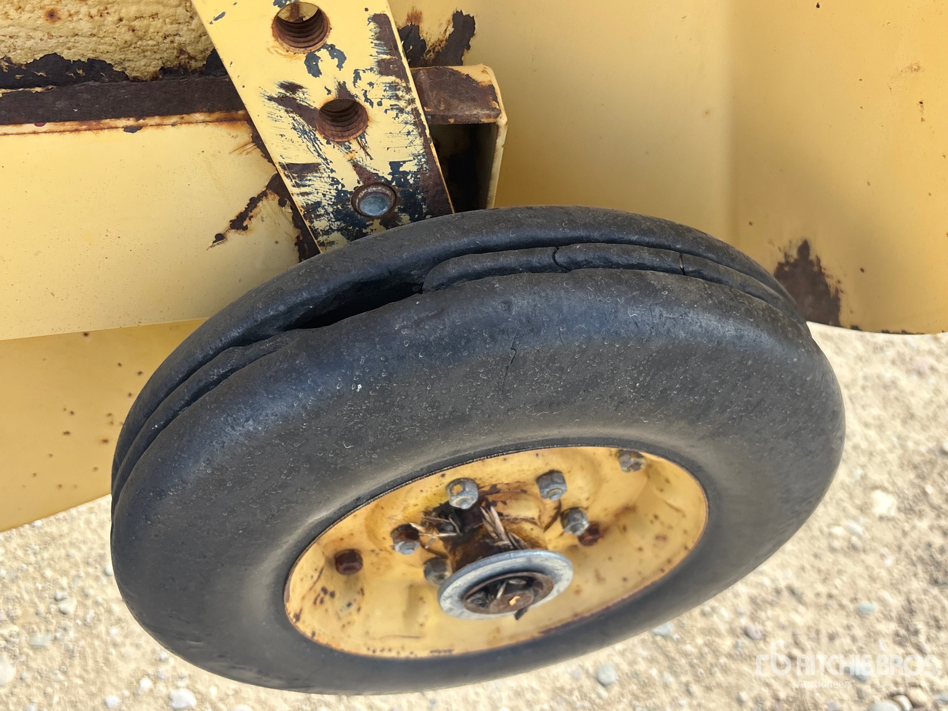 1987 New Holland 326