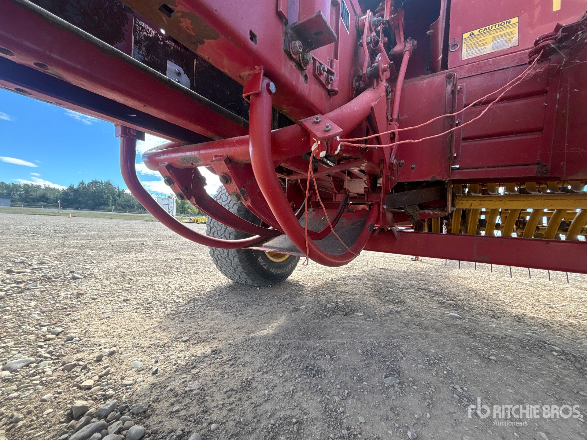 1987 New Holland 326