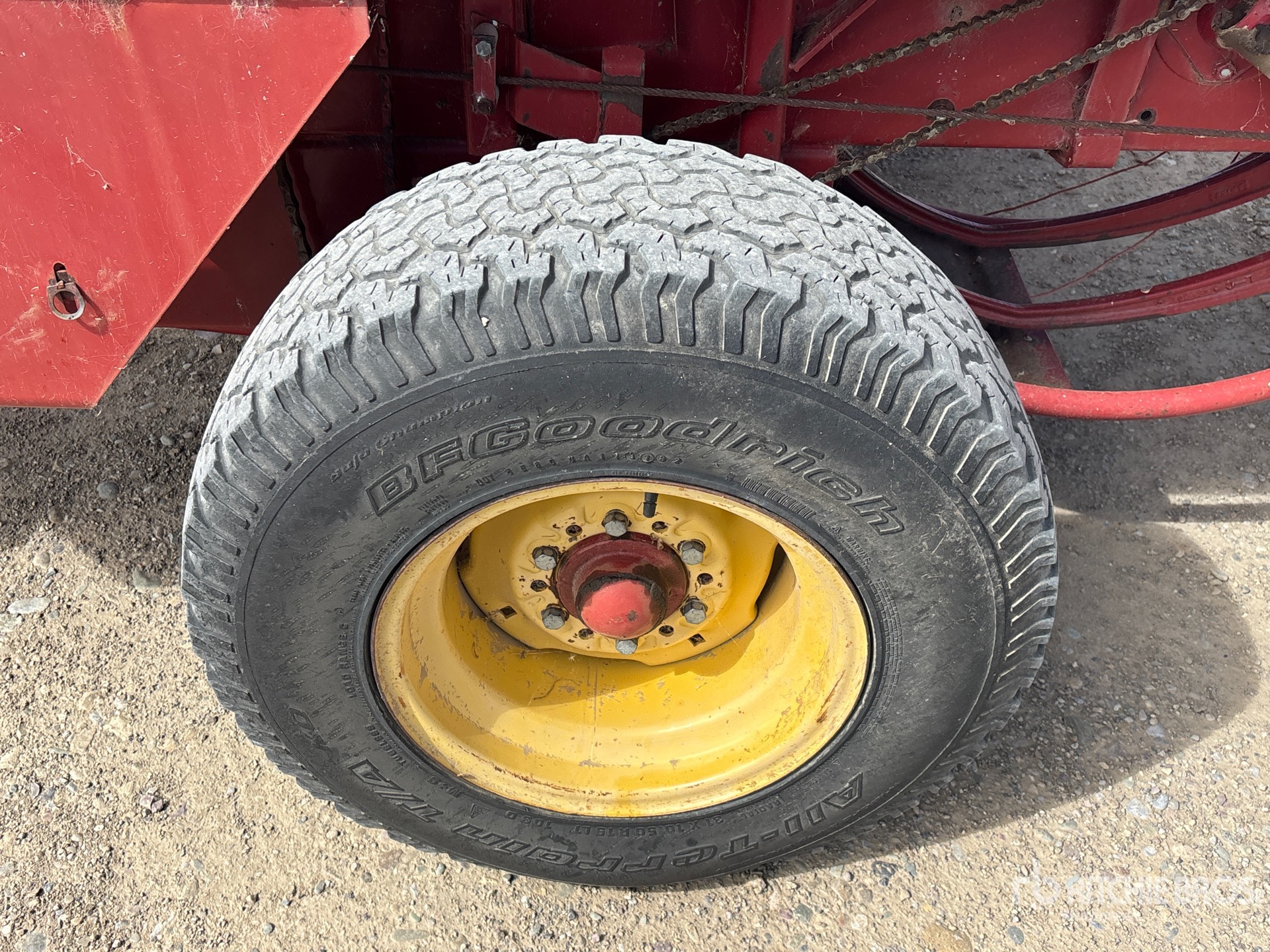 1987 New Holland 326