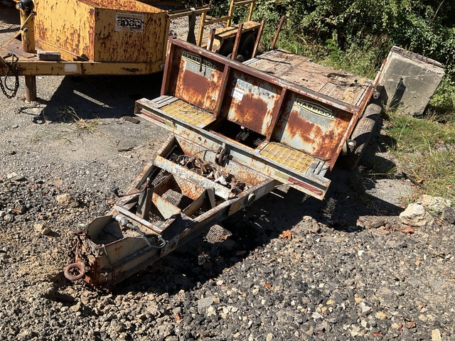 1987 Haulmark GC612BT 12 ft T/A Tilt Deck Trailer