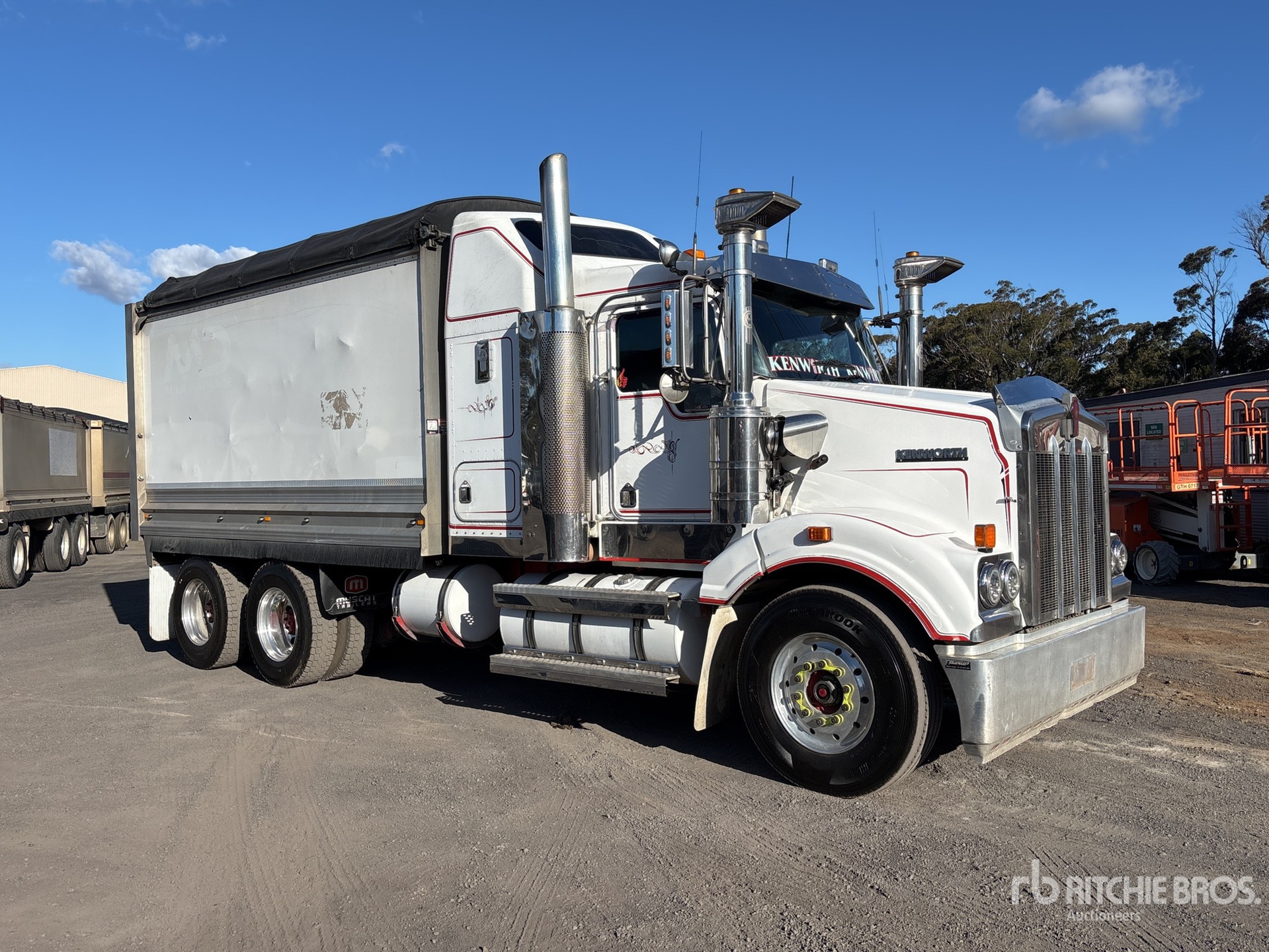 2008 Kenworth T408SAR