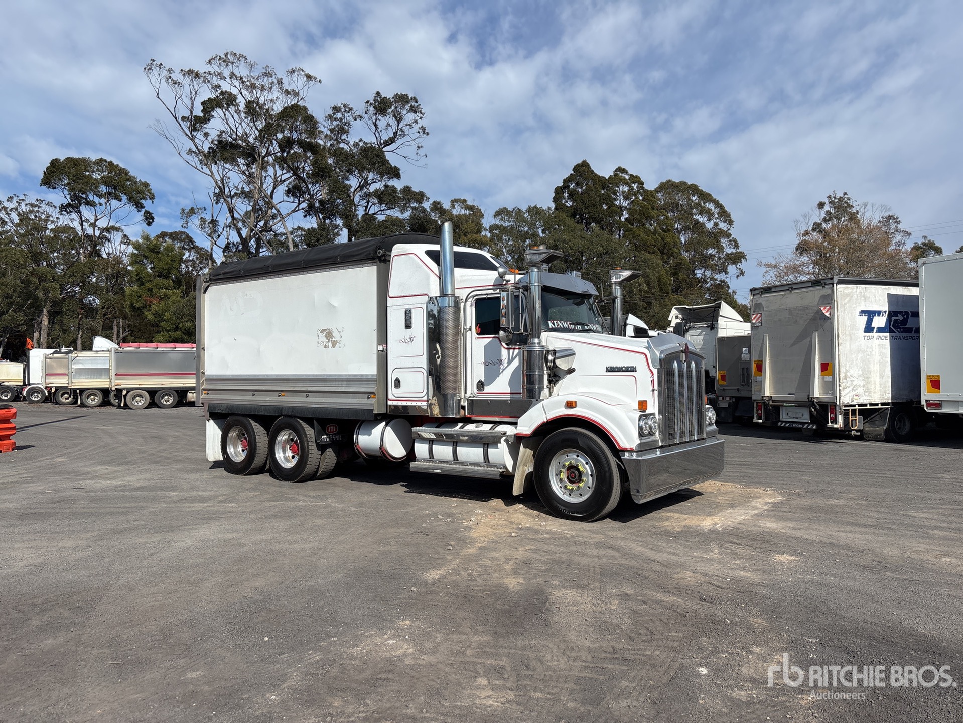 2008 Kenworth T408SAR