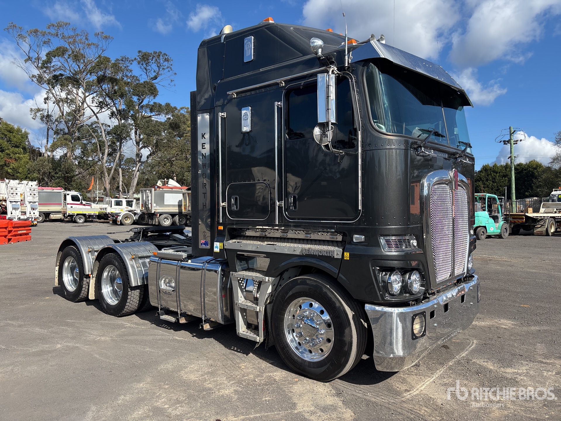 Photo of 2023 Kenworth K200 AERODYNE