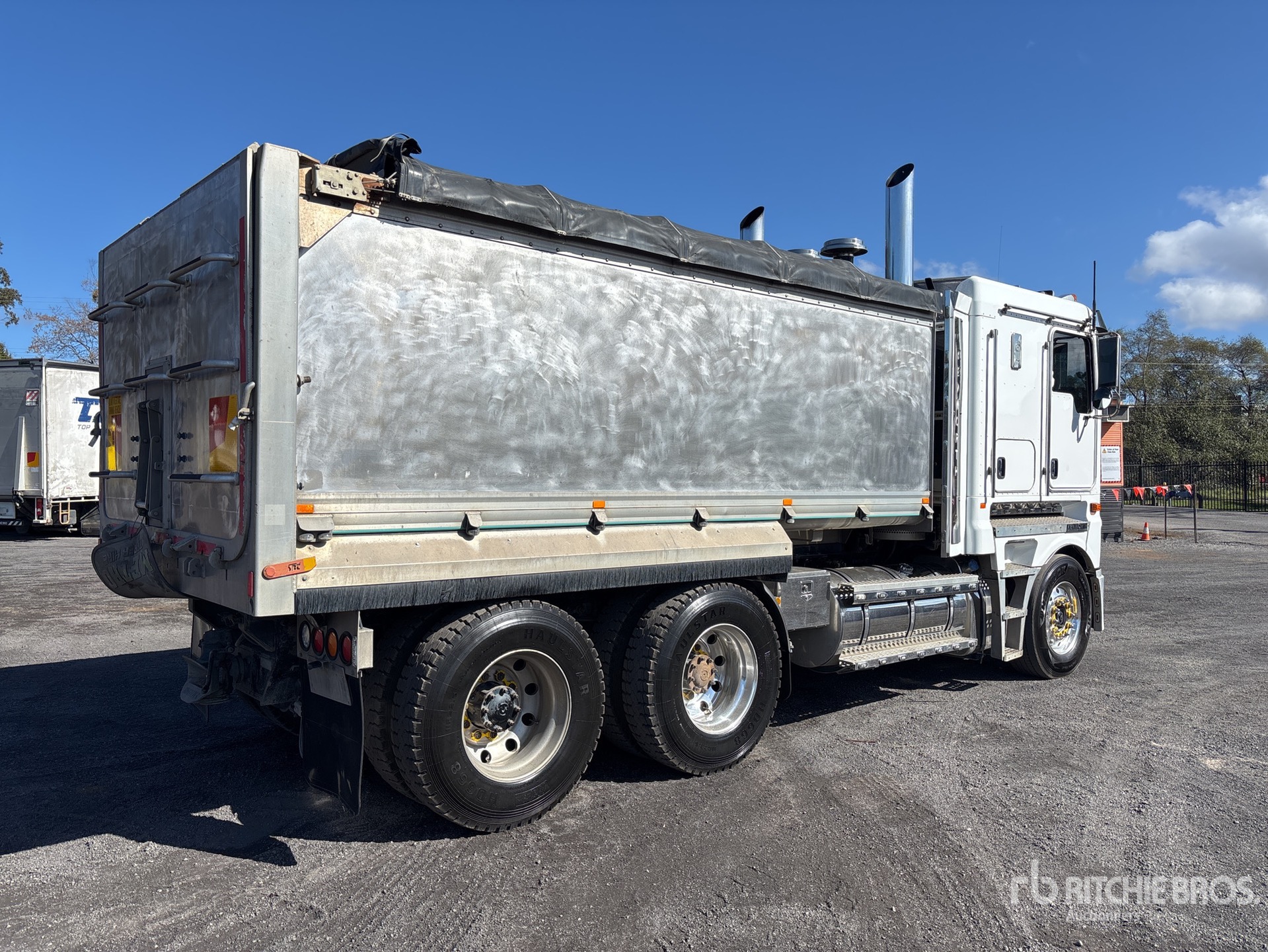 2017 Kenworth K200