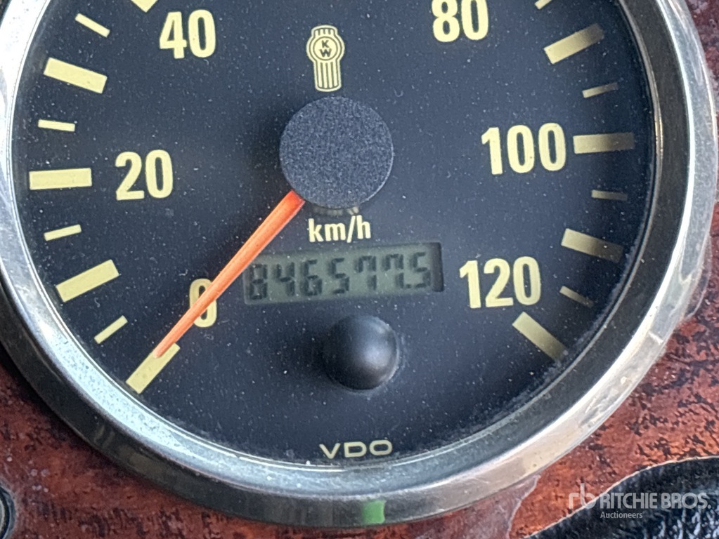 General Appearance with Hour Meter / Odometer