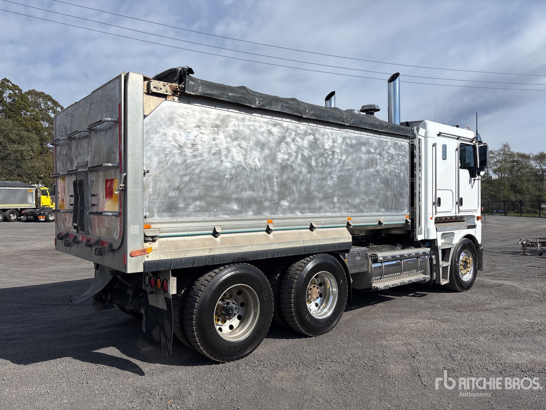 2017 Kenworth K200