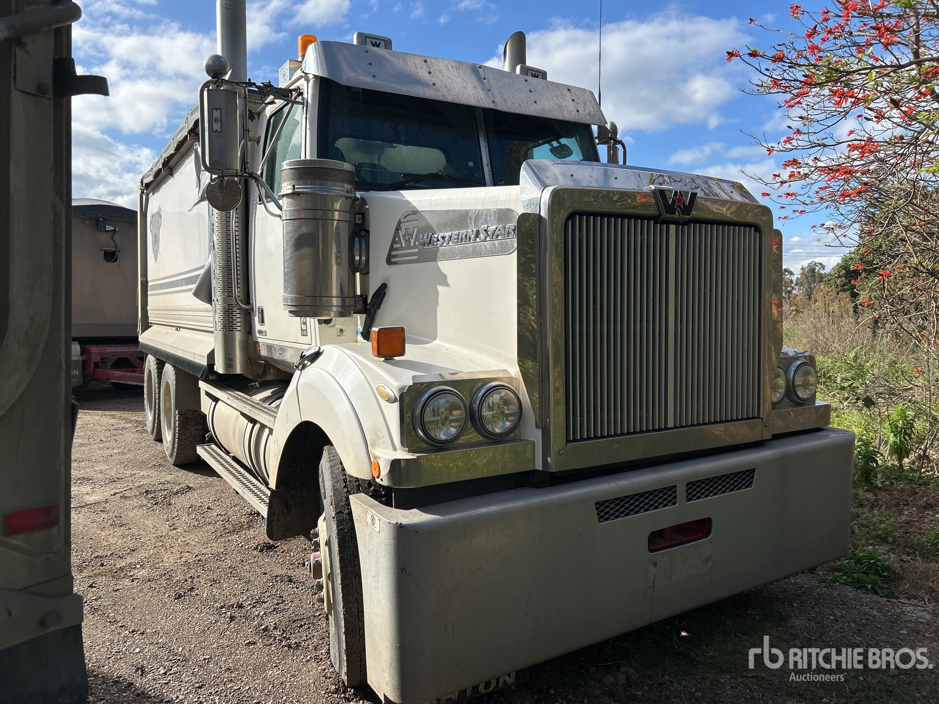 Photo of 2021 Western Star 4800FS/2