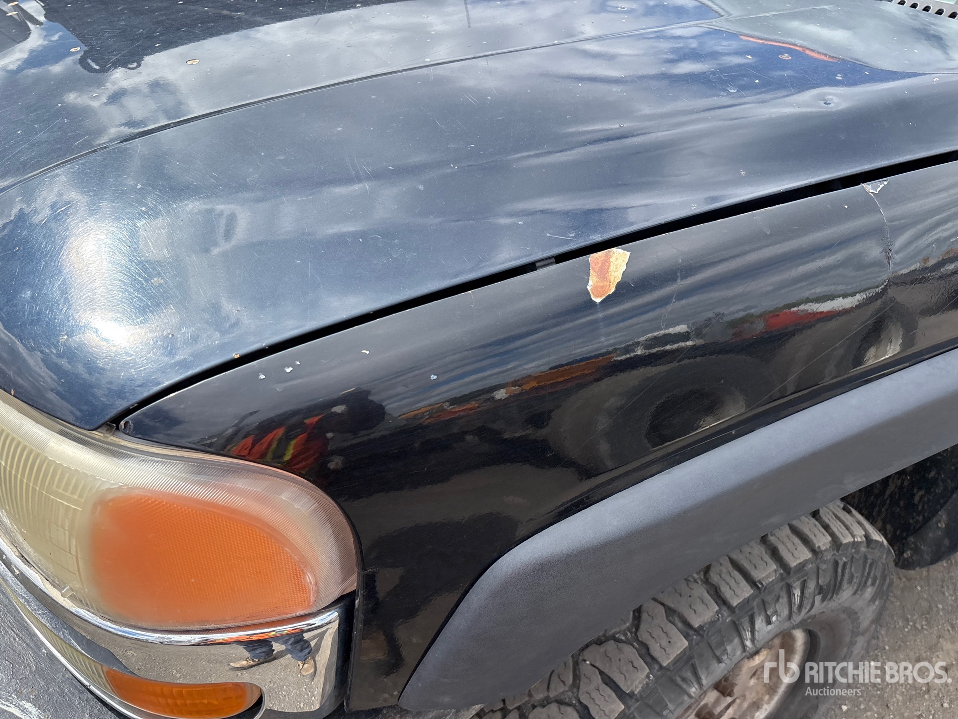2005 GMC SIERRA 2500
