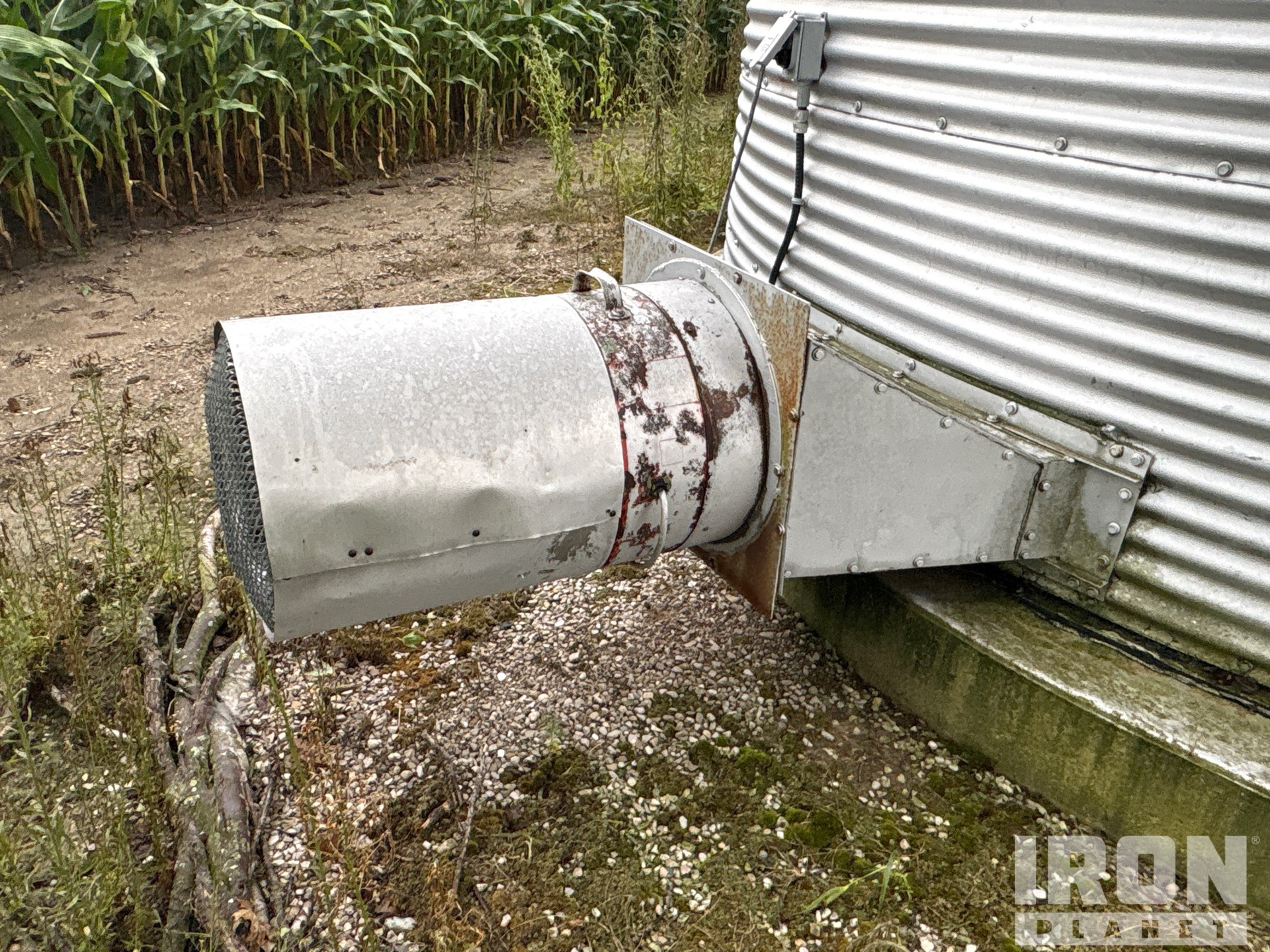 Westeel +/- 2400 bu 8 Ring W/ homemade  ...