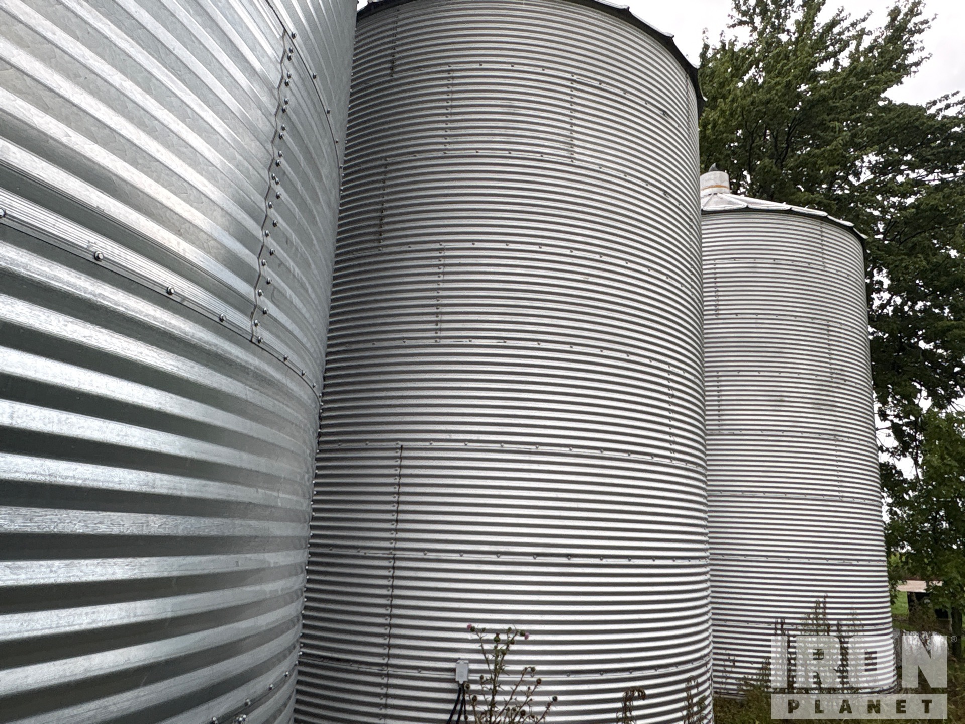 Westeel +/- 2400 bu 8 Ring W/ homemade  ...