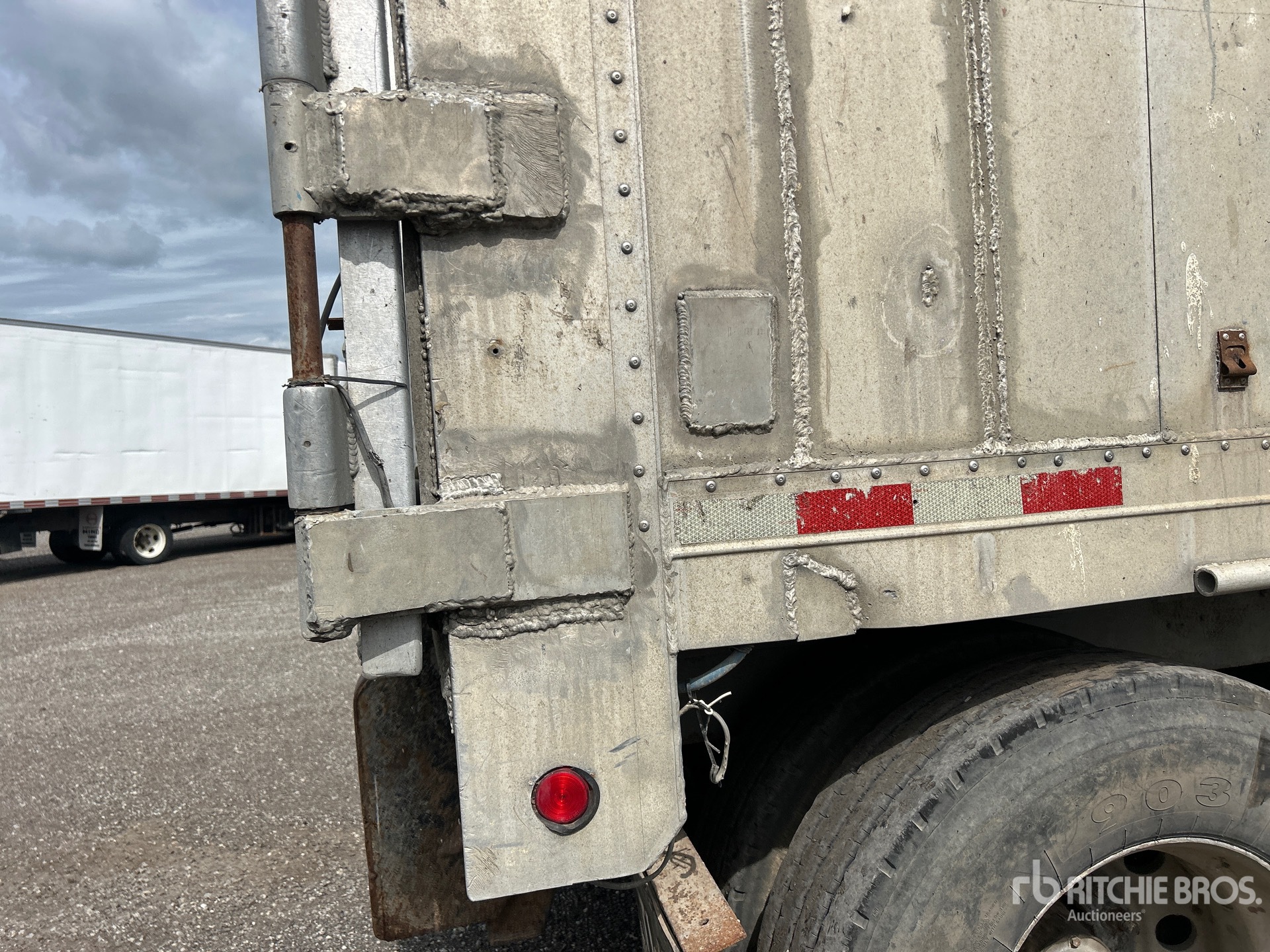 2009 Manac 48 ft Quad/A