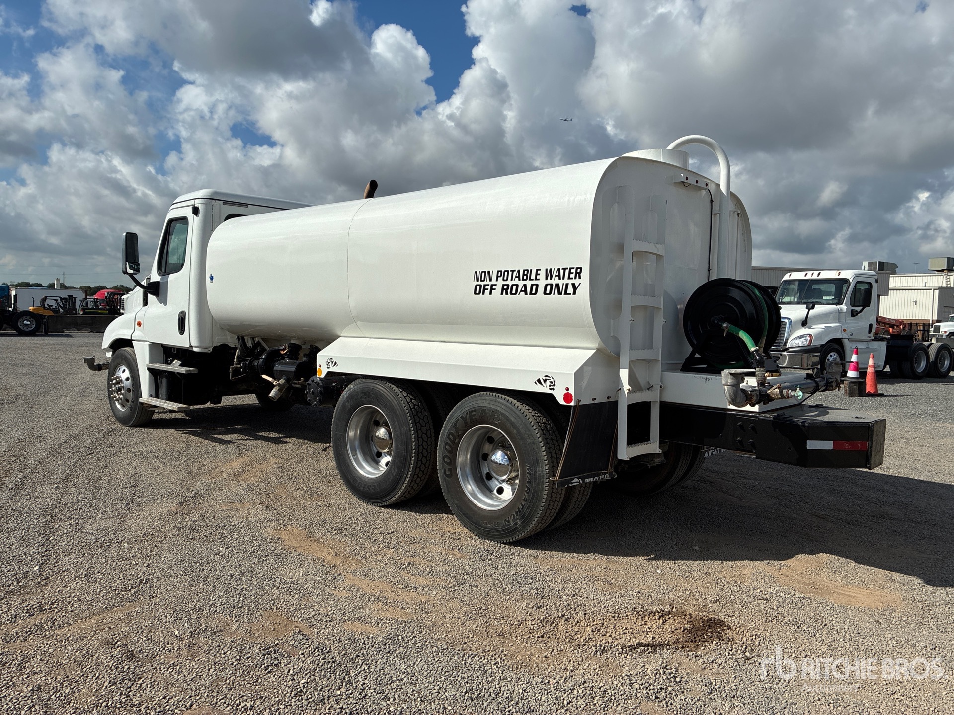 2018 Freightliner CASCADIA 125