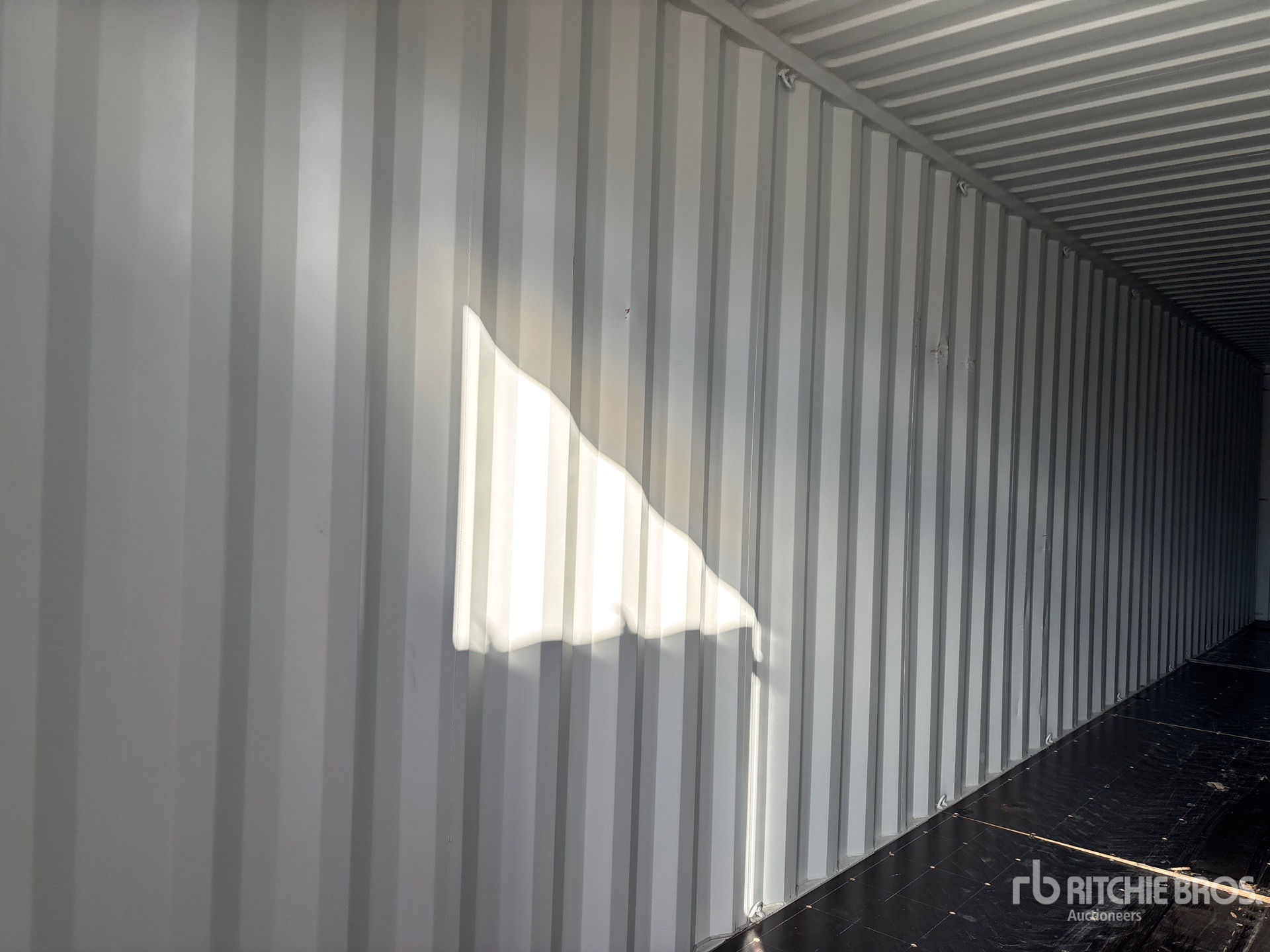 2026 LYALS 40 FT HIGH CUBE MULTI-DOOR