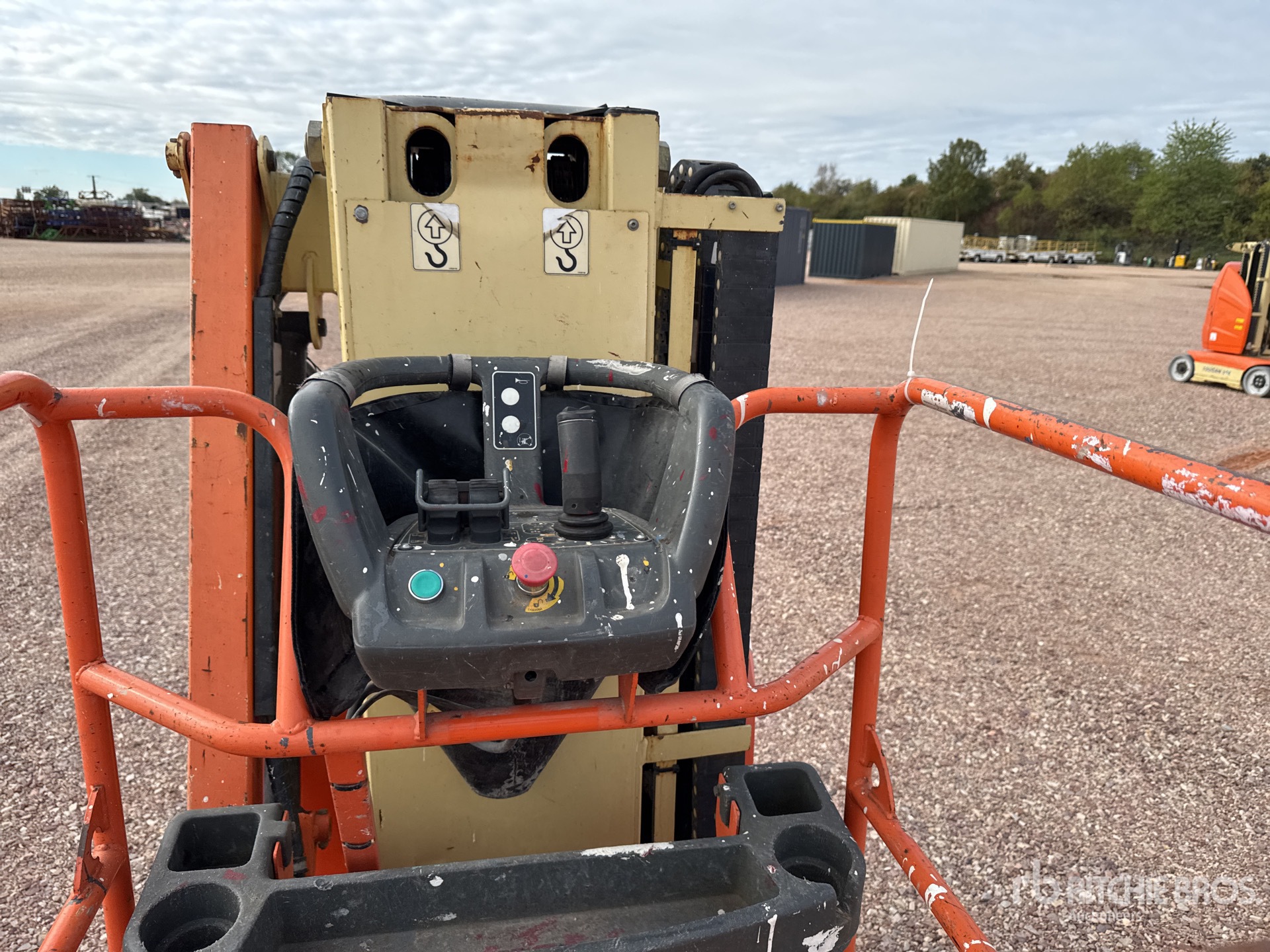 2012 JLG TOUCAN 8E