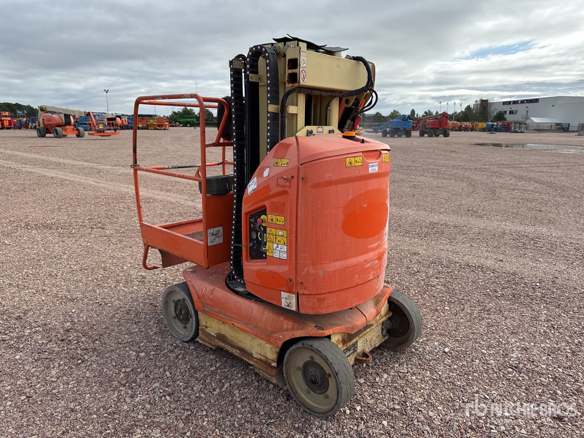 2012 JLG TOUCAN 8E