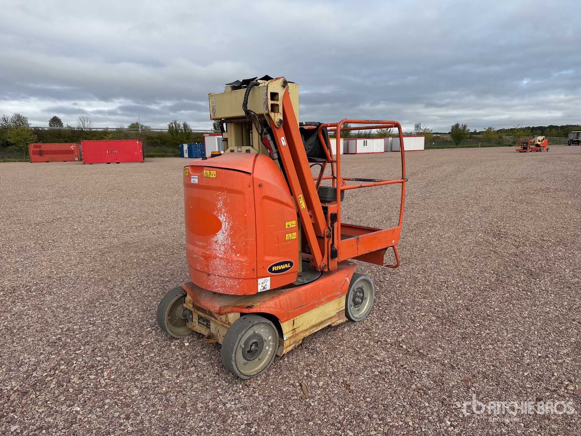 Photo of 2012 JLG TOUCAN 8E