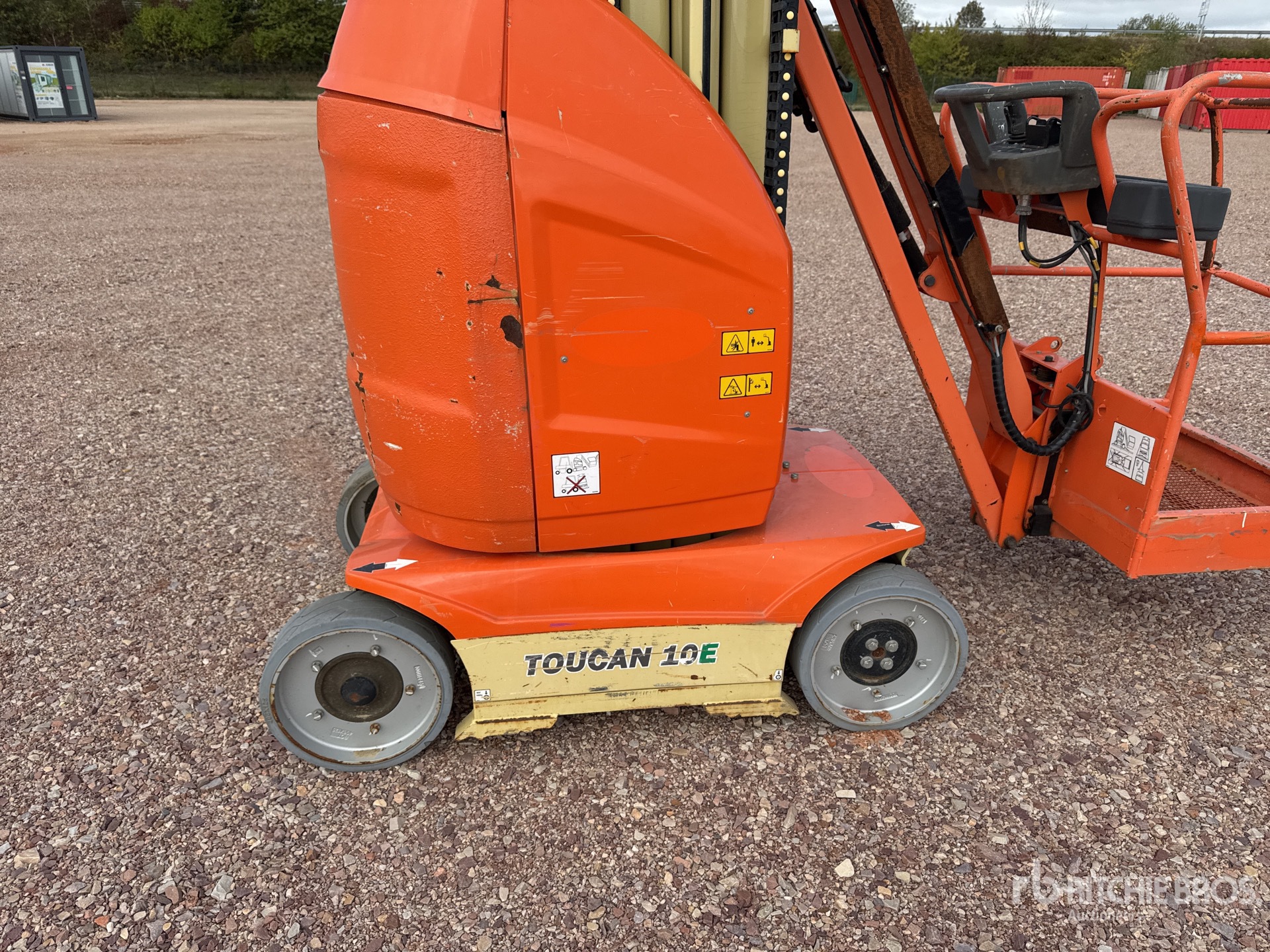 2014 JLG TOUCAN 10E