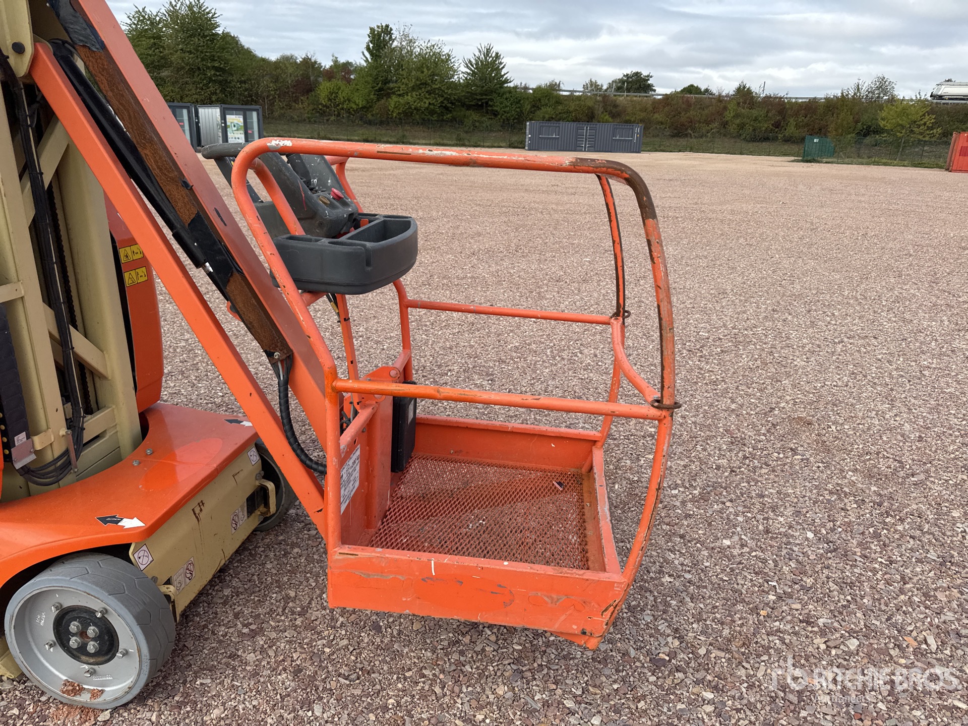 2014 JLG TOUCAN 10E