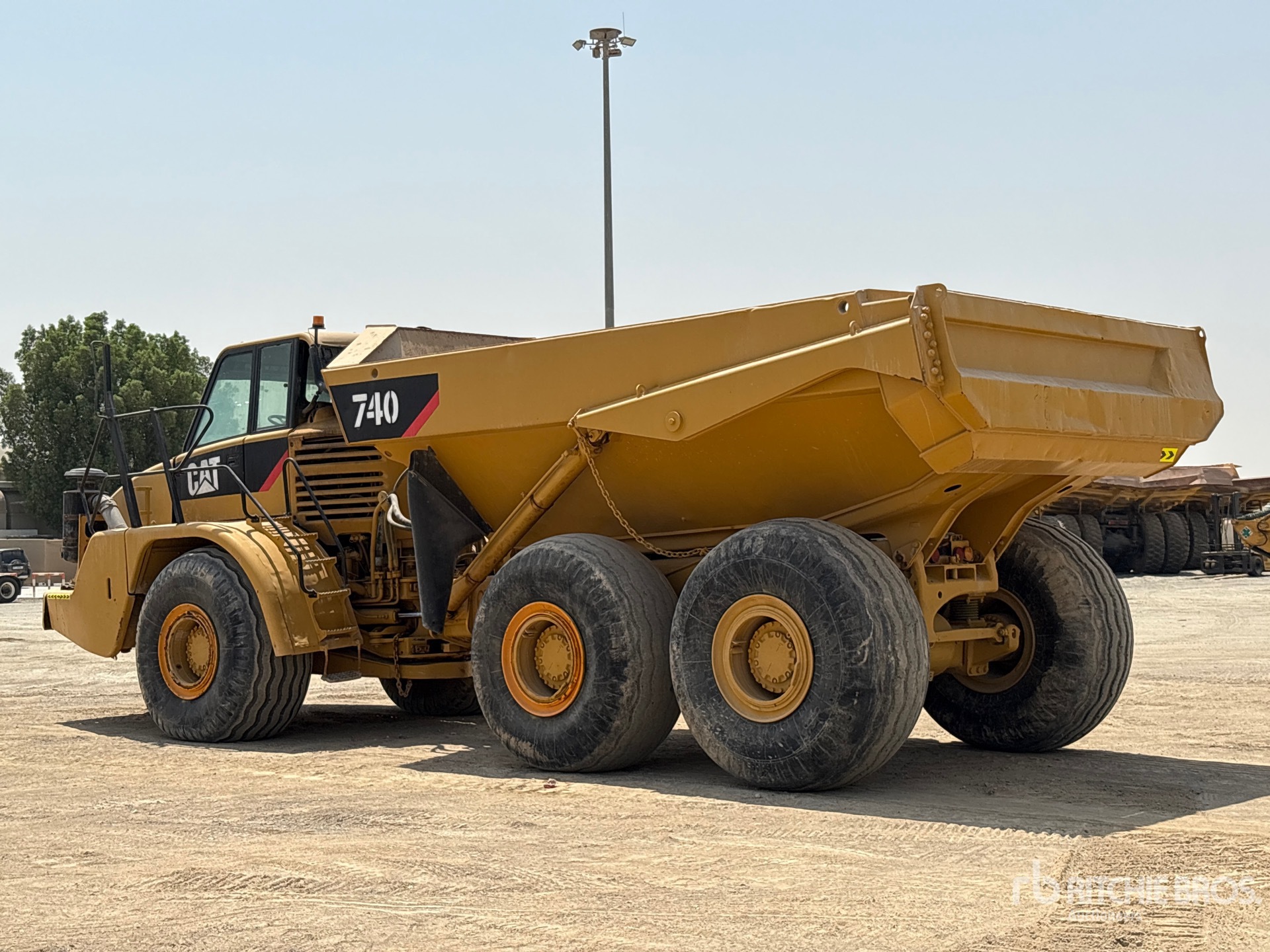 2008 Caterpillar 740