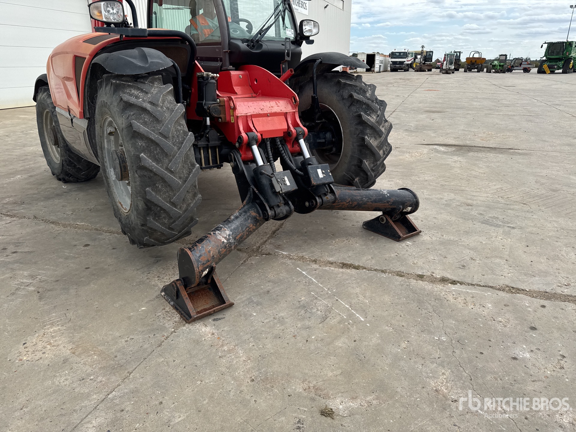 2014 Manitou MT1335