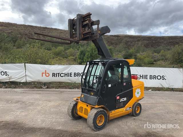 2022 JCB TLT35D Telehandler