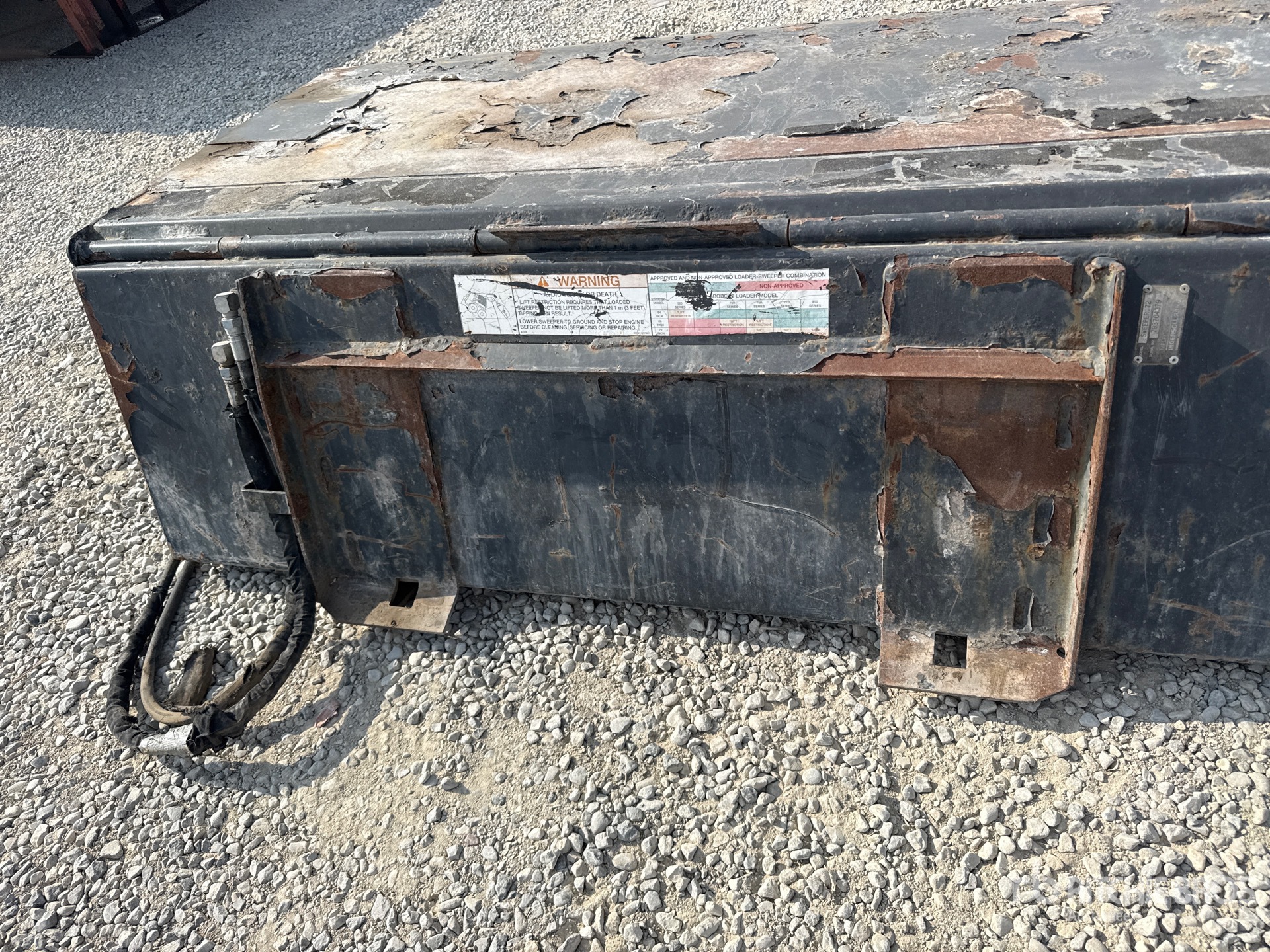 Bobcat SWEEPER 72