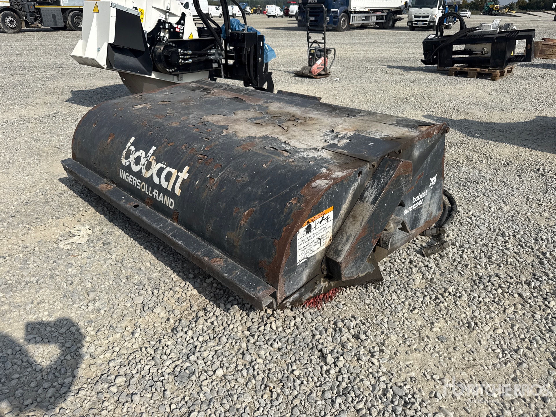 Photo of Bobcat SWEEPER 72
