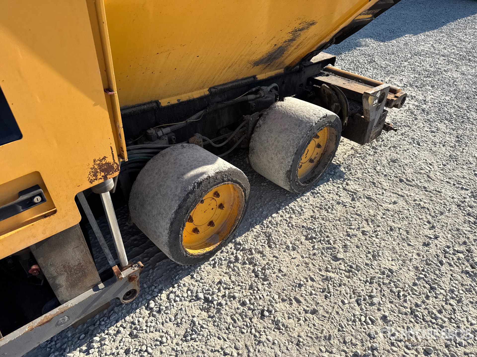 2010 Volvo ABG 6870