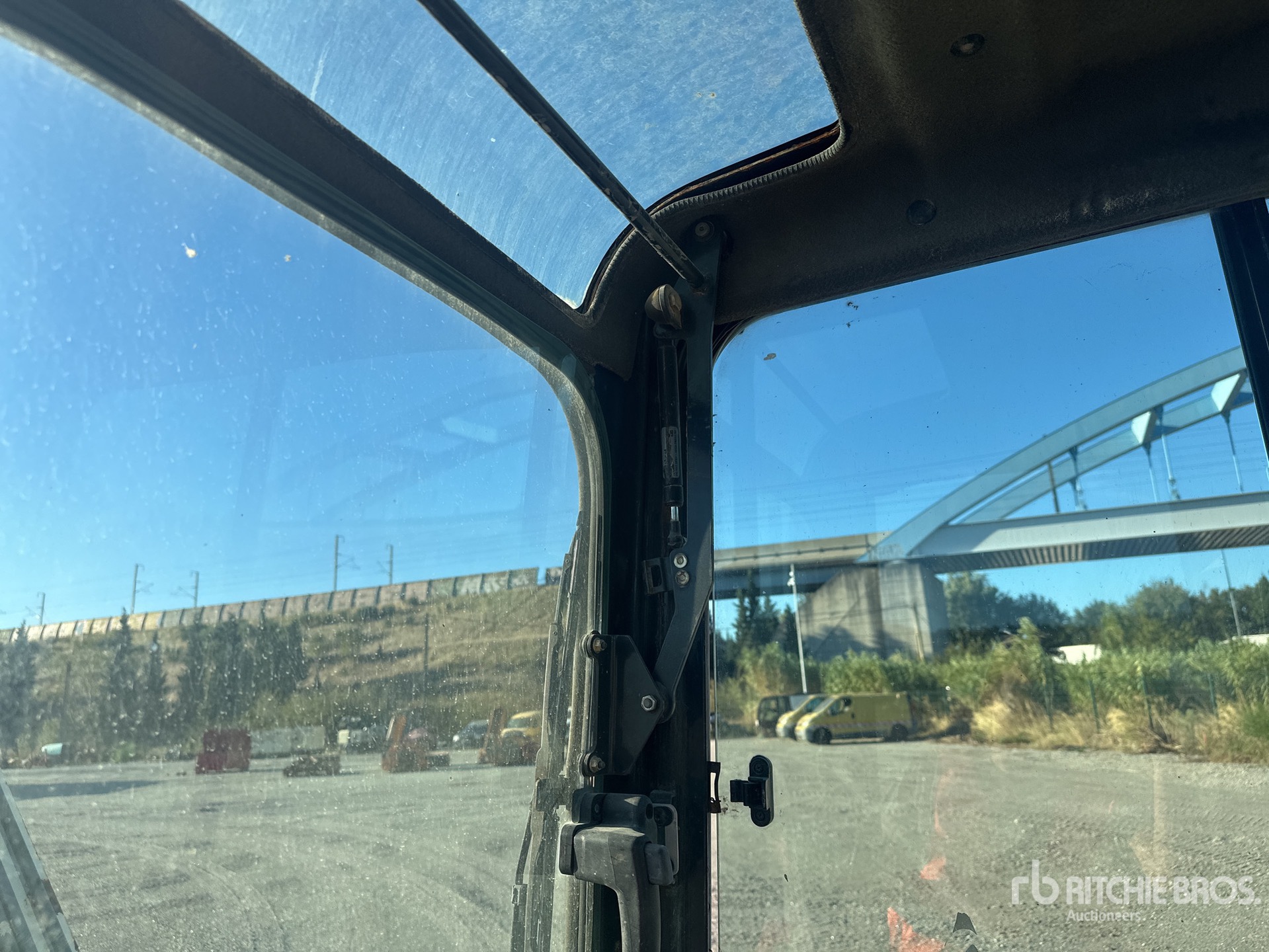 2015 Bobcat E50 EM