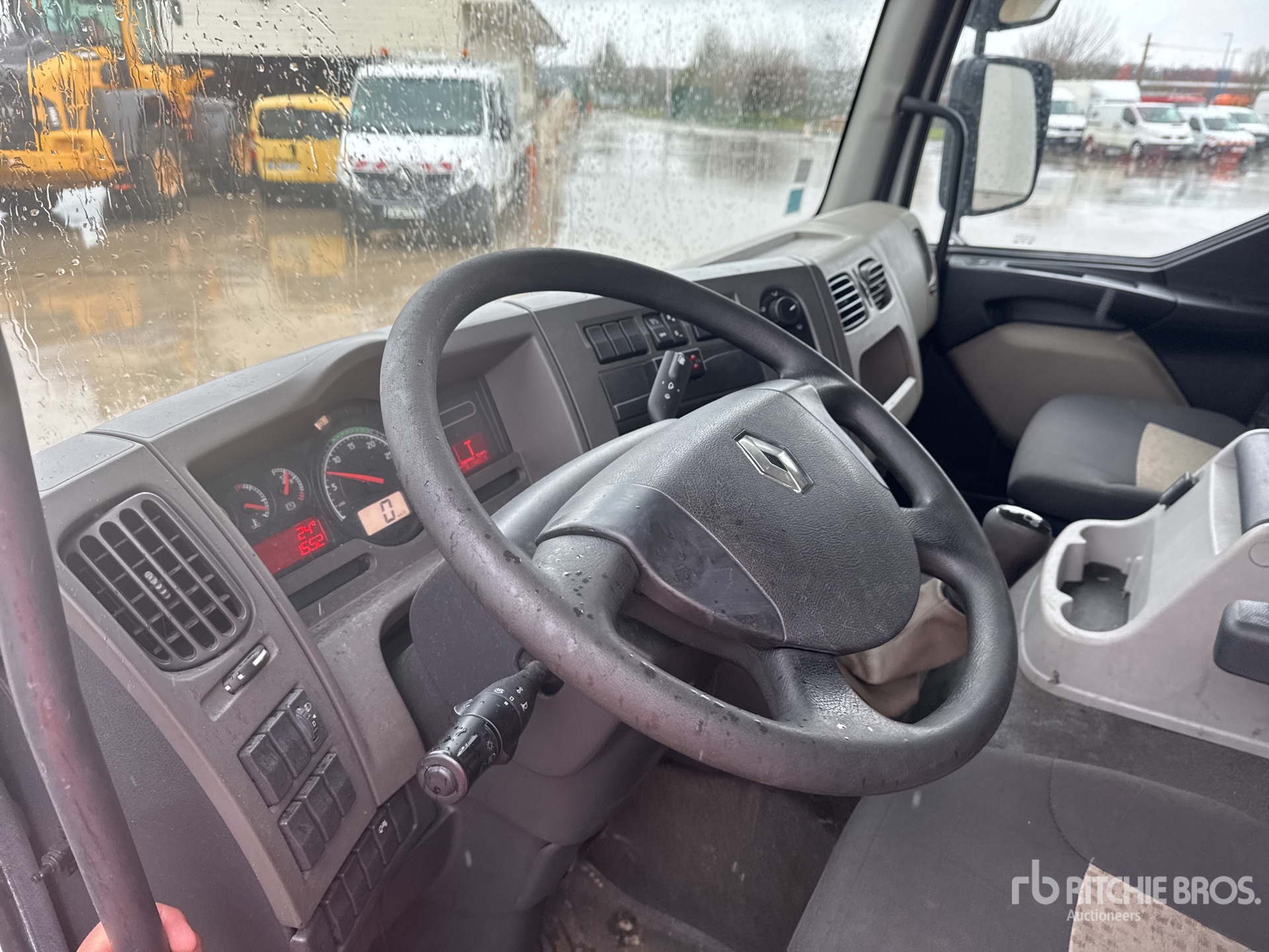 2008 Renault MIDLUM