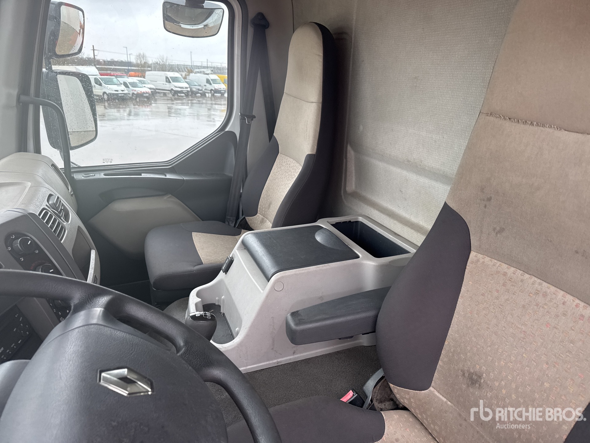 2008 Renault MIDLUM