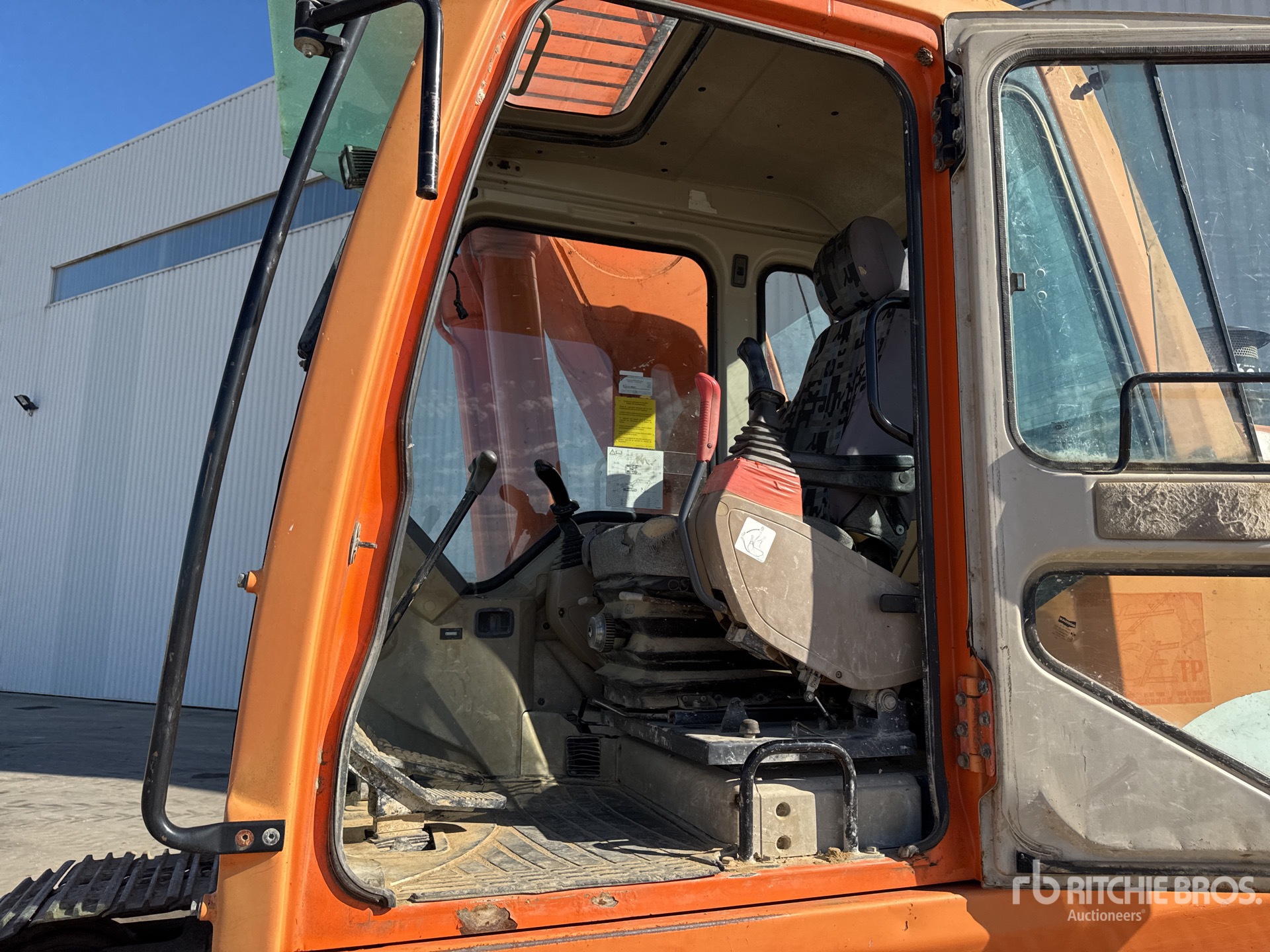 2006 Doosan SOLAR 255LC-V