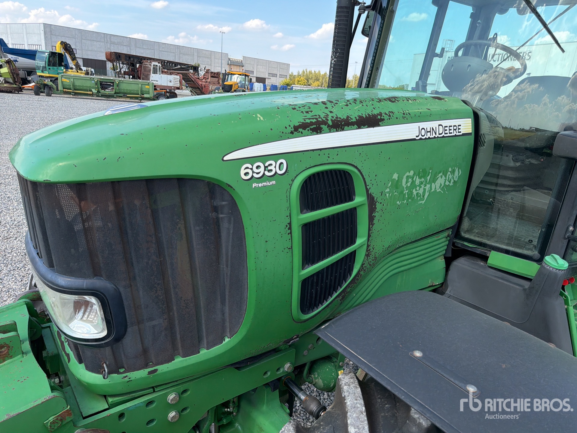 John Deere 6930