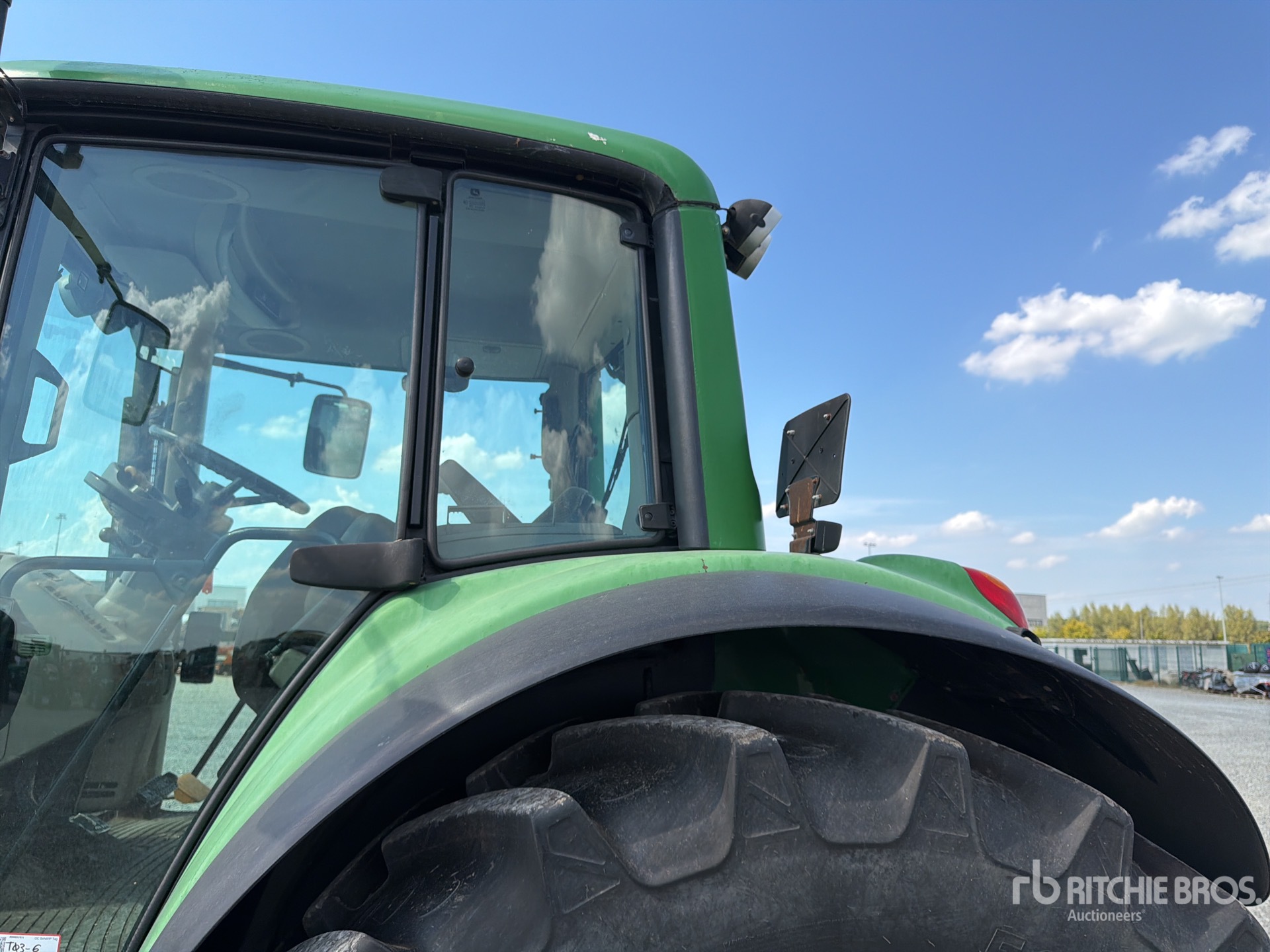 John Deere 6930