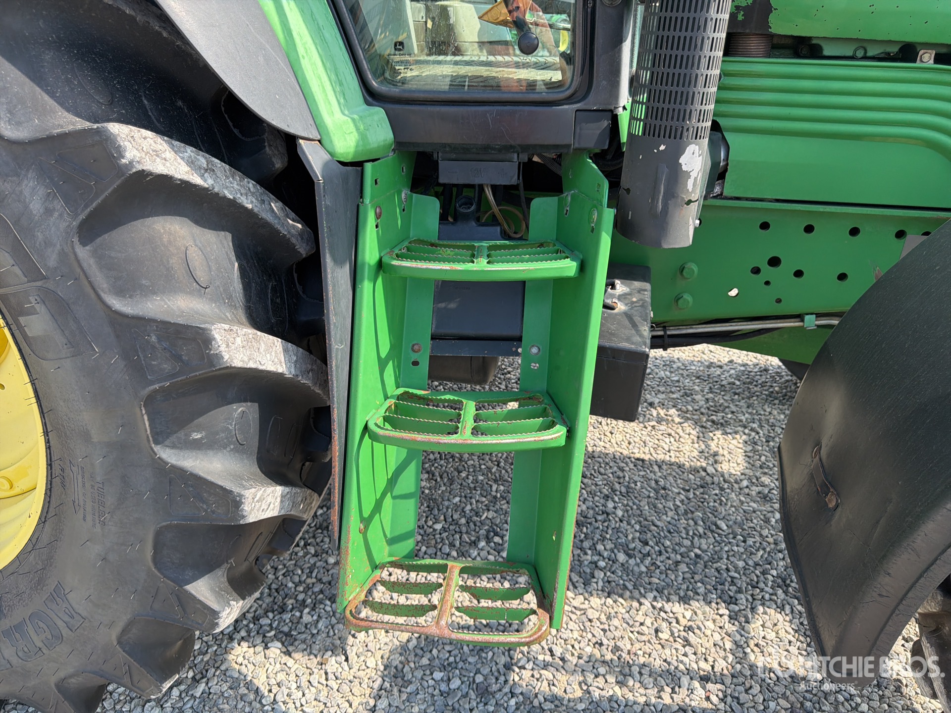 John Deere 6930