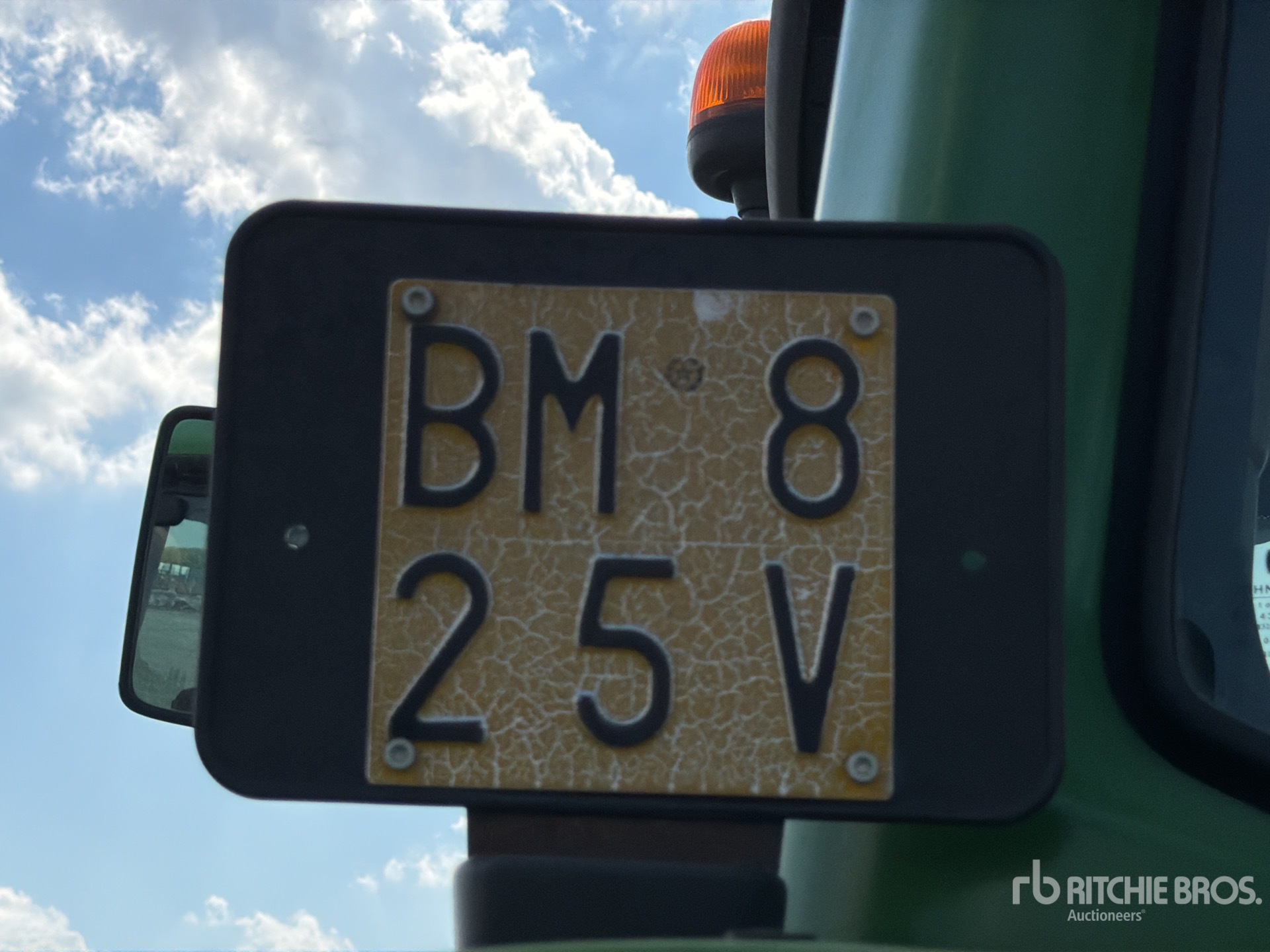 John Deere 6930